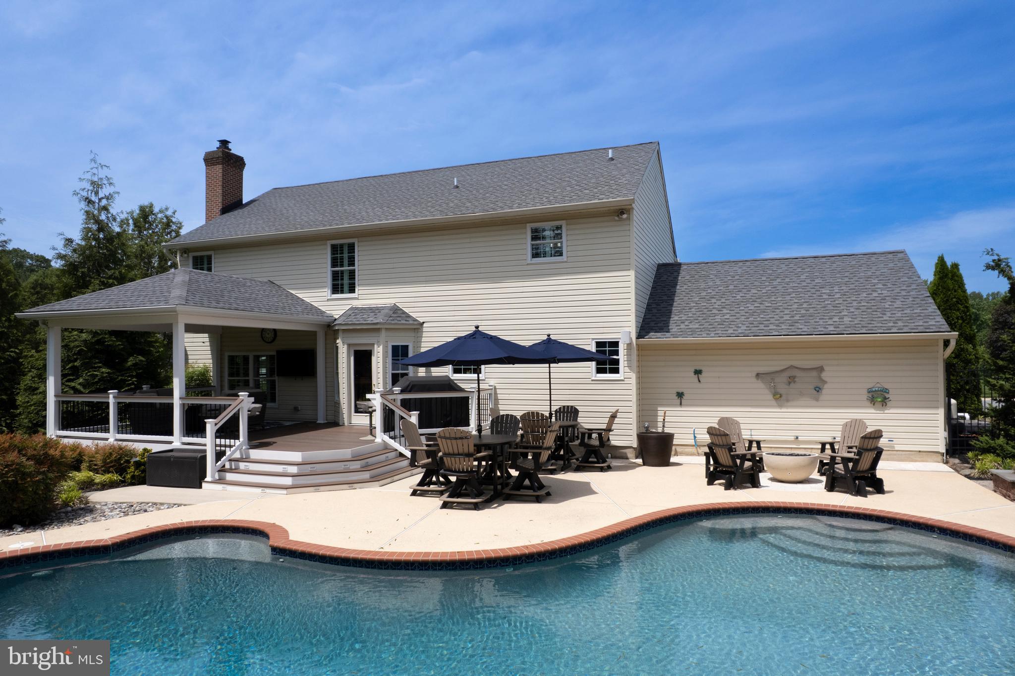 OVERVIEW MANOR - Residential