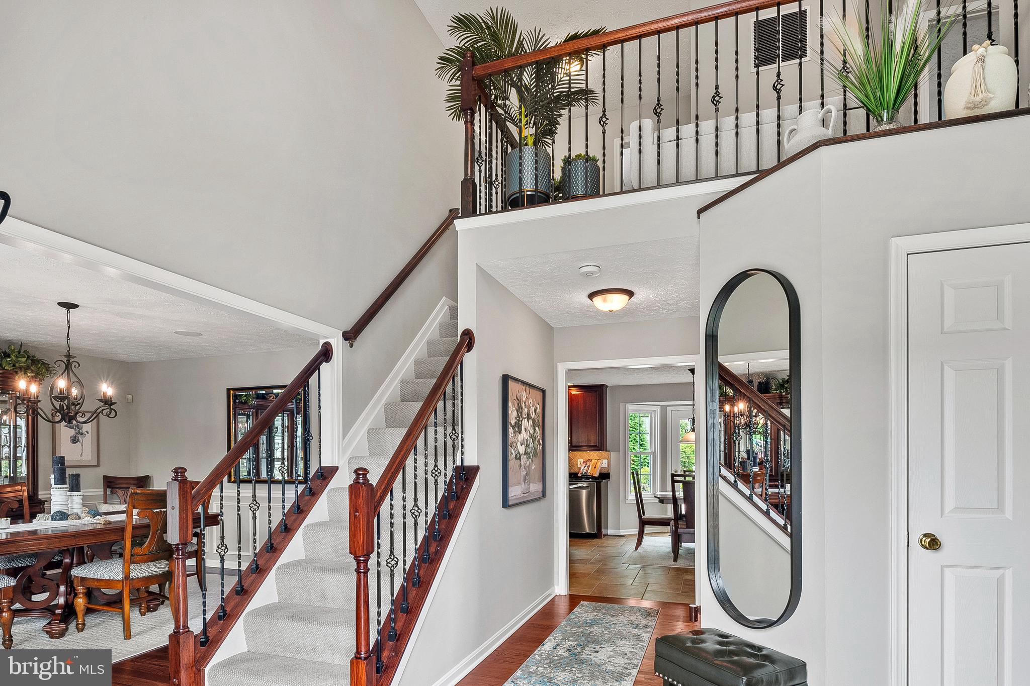 OVERVIEW MANOR - Residential