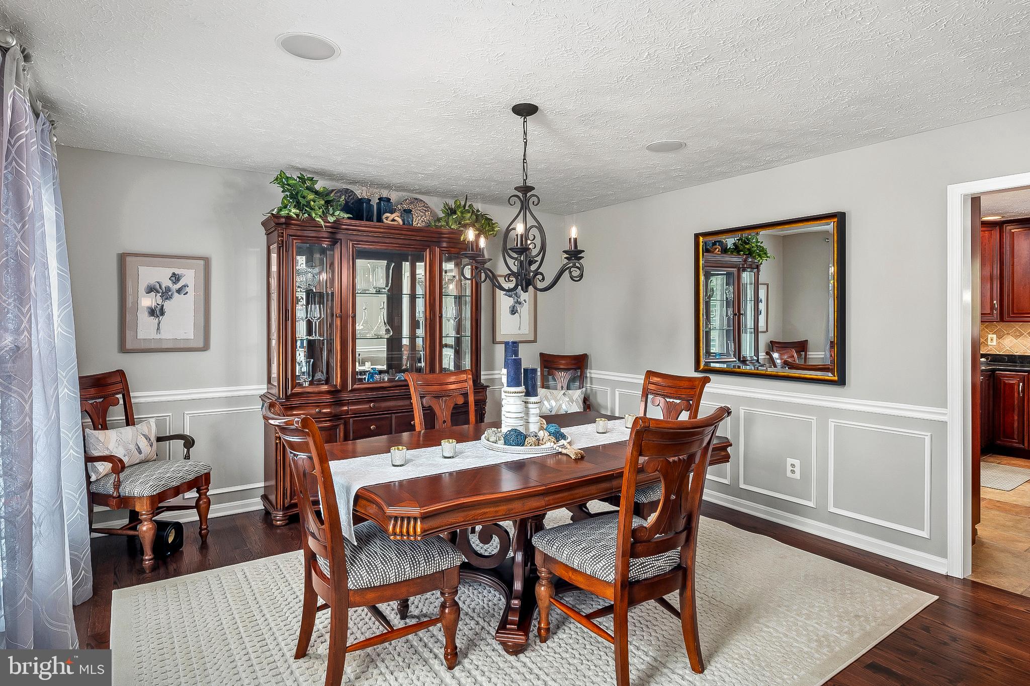 OVERVIEW MANOR - Residential