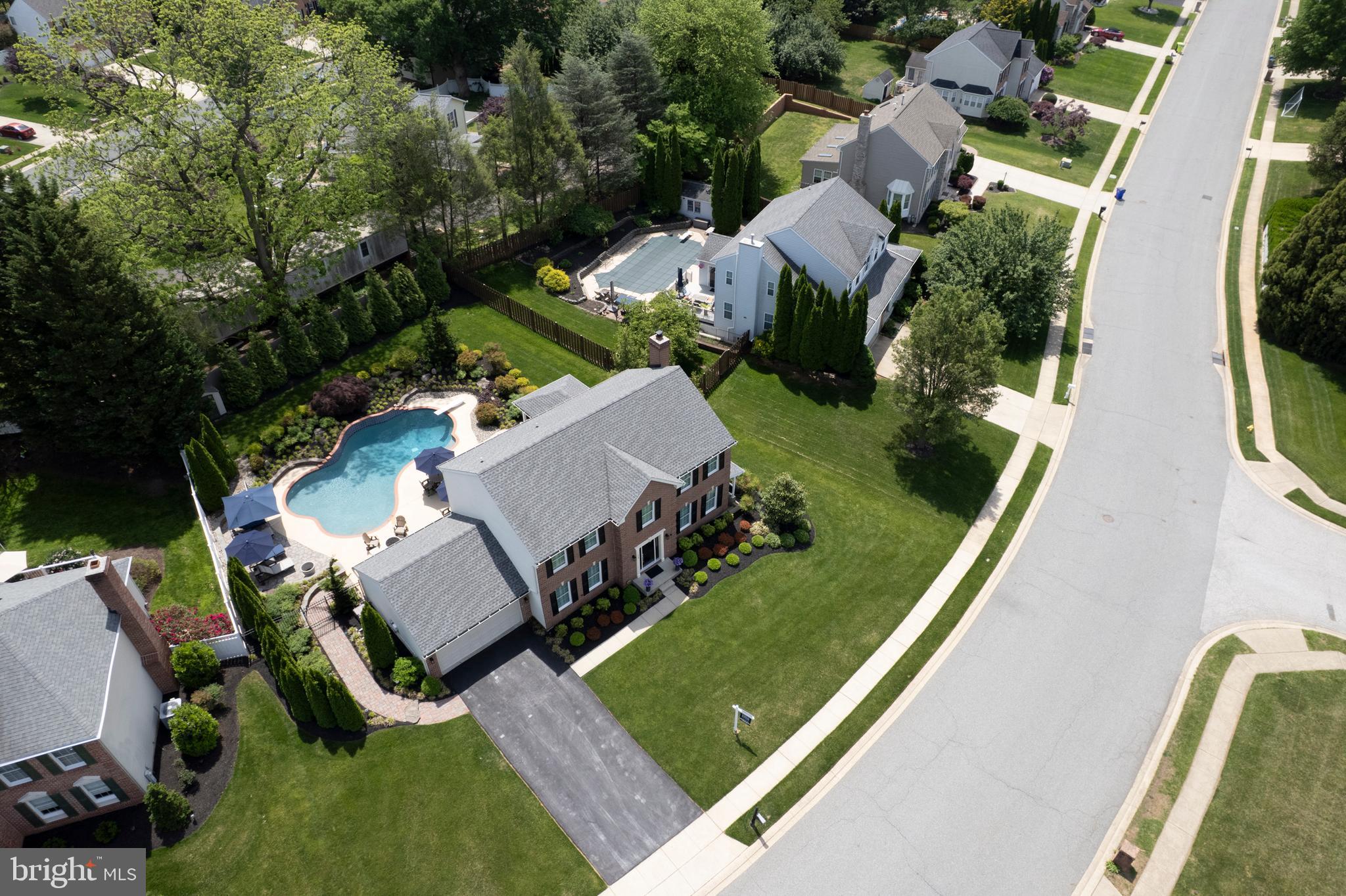 OVERVIEW MANOR - Residential