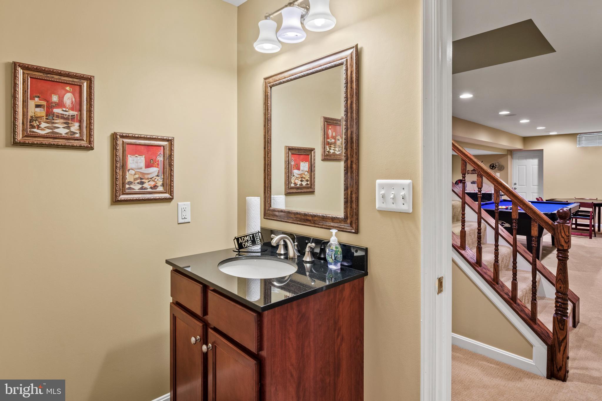 OVERVIEW MANOR - Residential