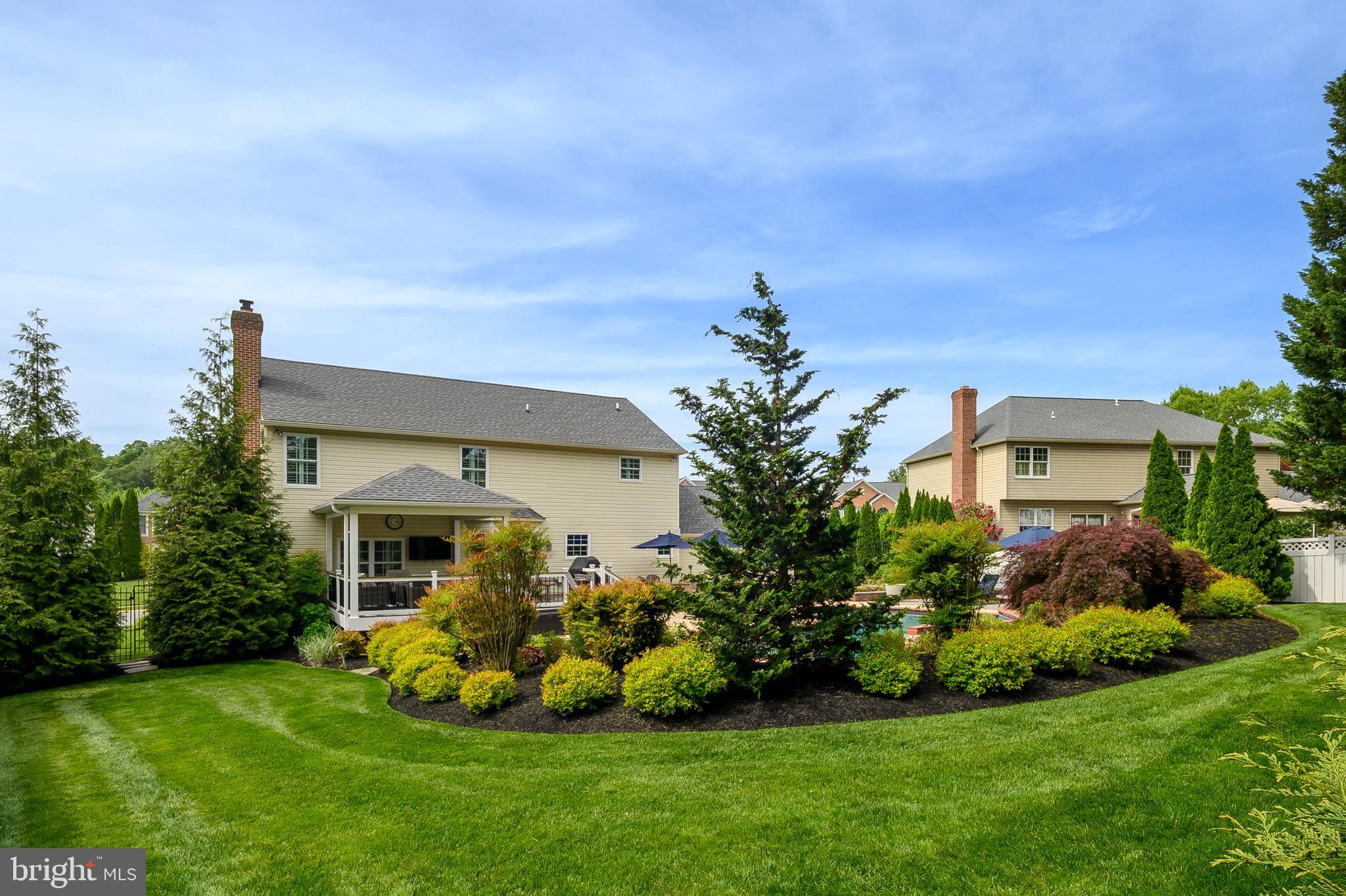 OVERVIEW MANOR - Residential