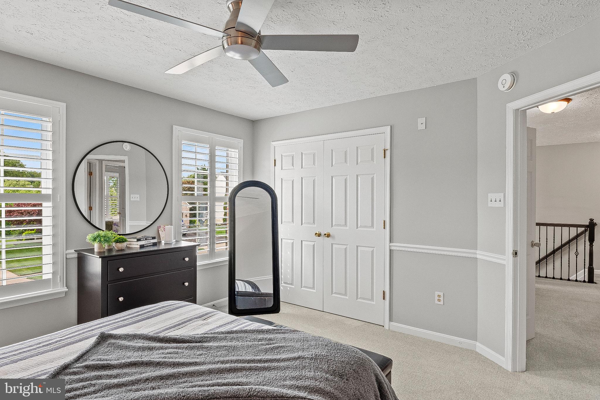 OVERVIEW MANOR - Residential