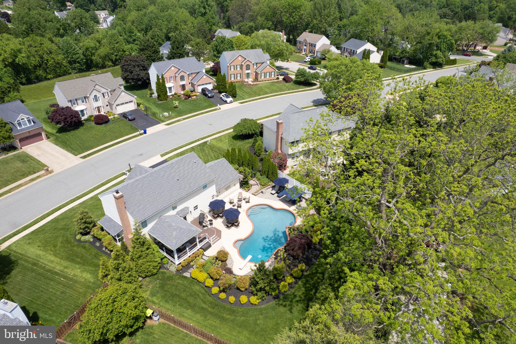 OVERVIEW MANOR - Residential