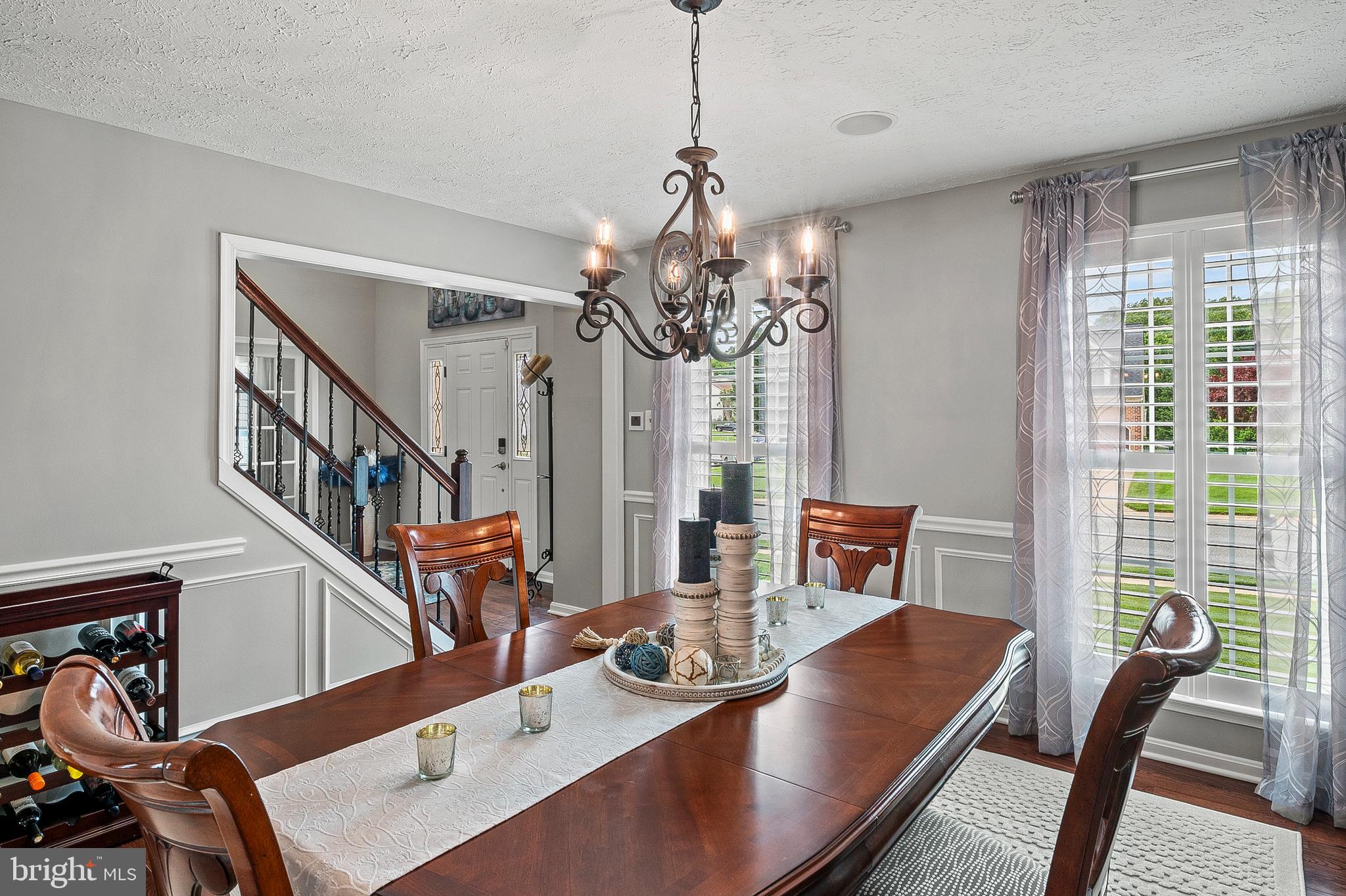 OVERVIEW MANOR - Residential