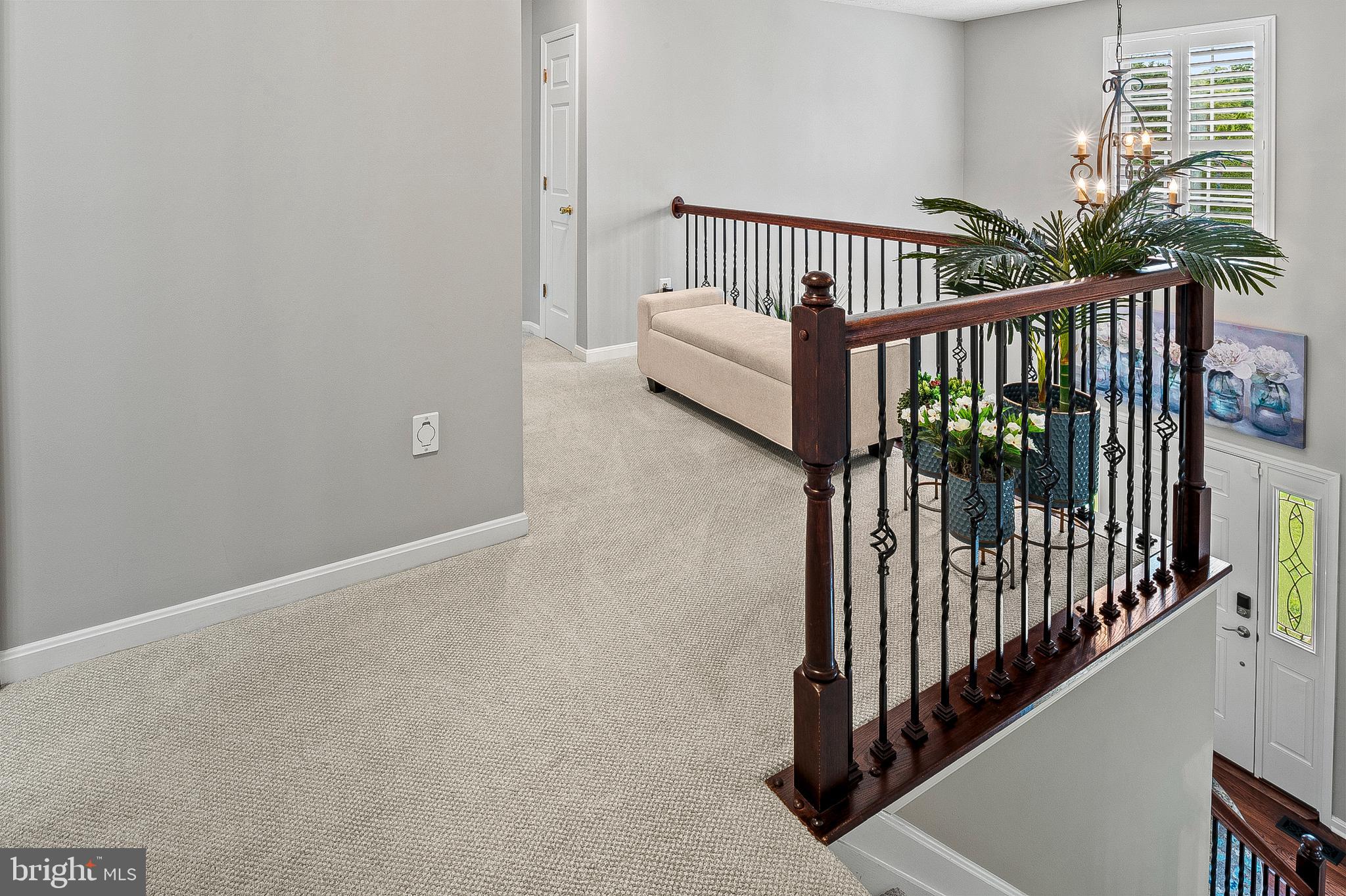 OVERVIEW MANOR - Residential