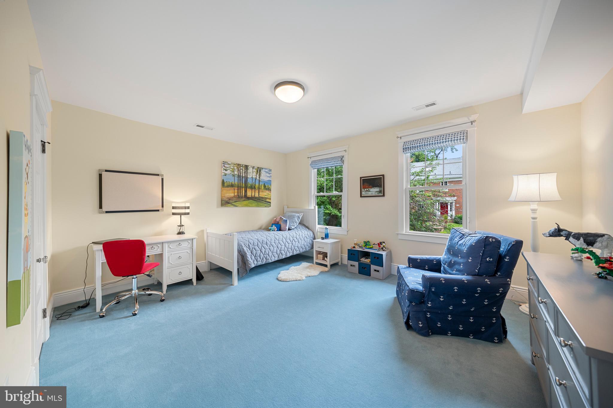 OBSERVATORY CIRCLE - Residential