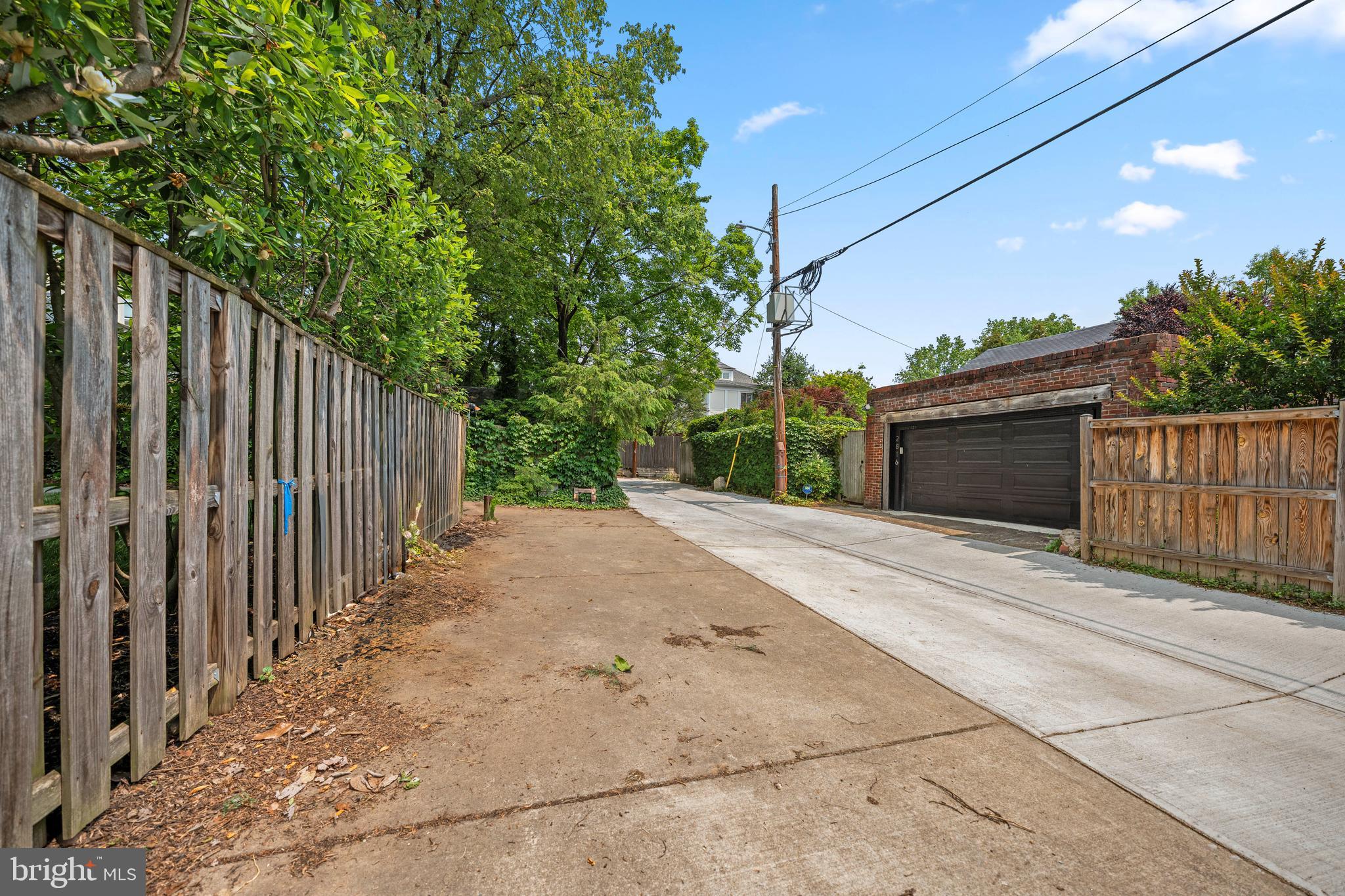 OBSERVATORY CIRCLE - Residential