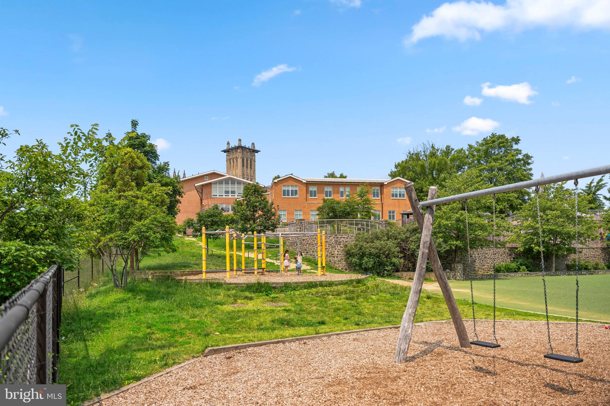 OBSERVATORY CIRCLE - Residential