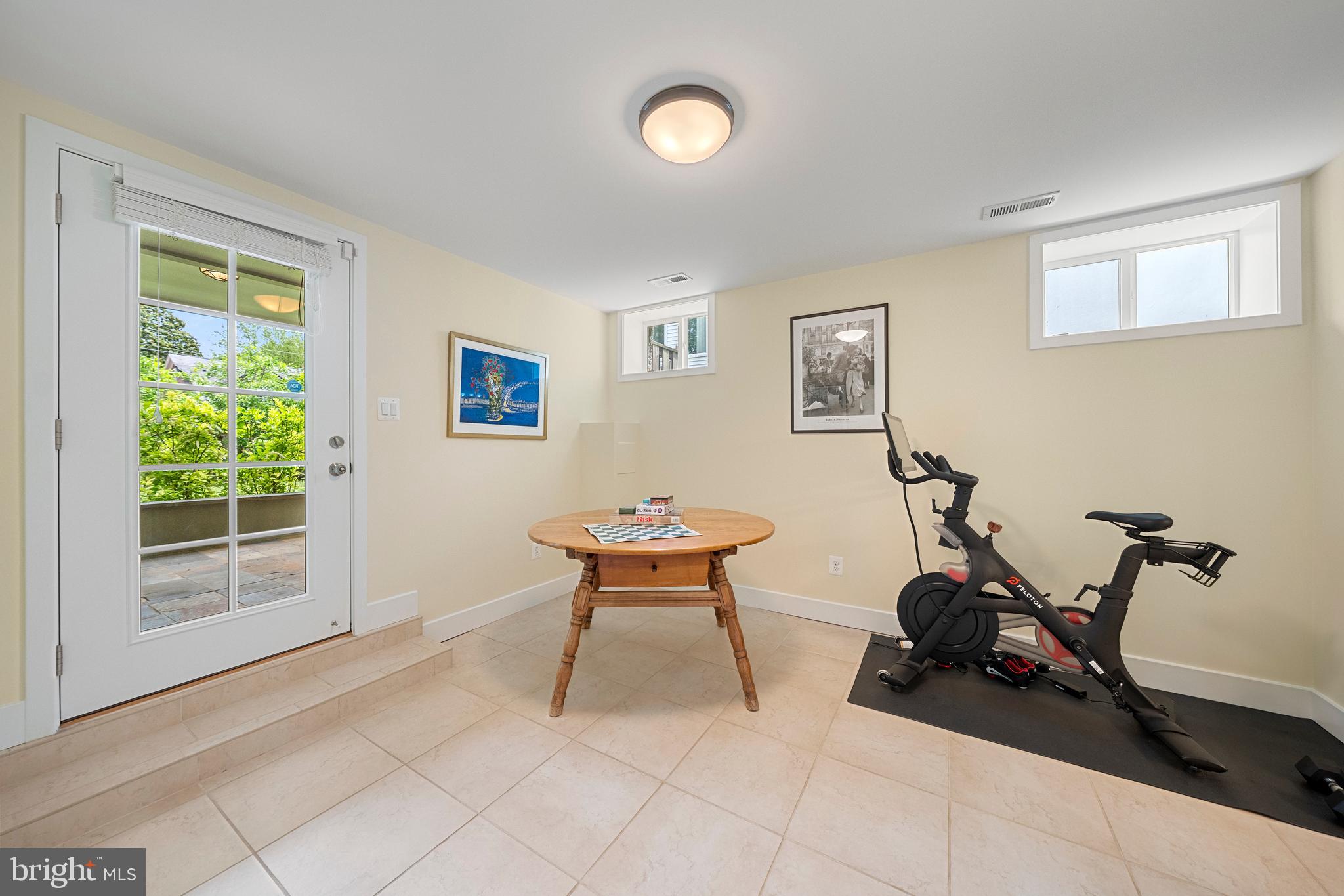 OBSERVATORY CIRCLE - Residential