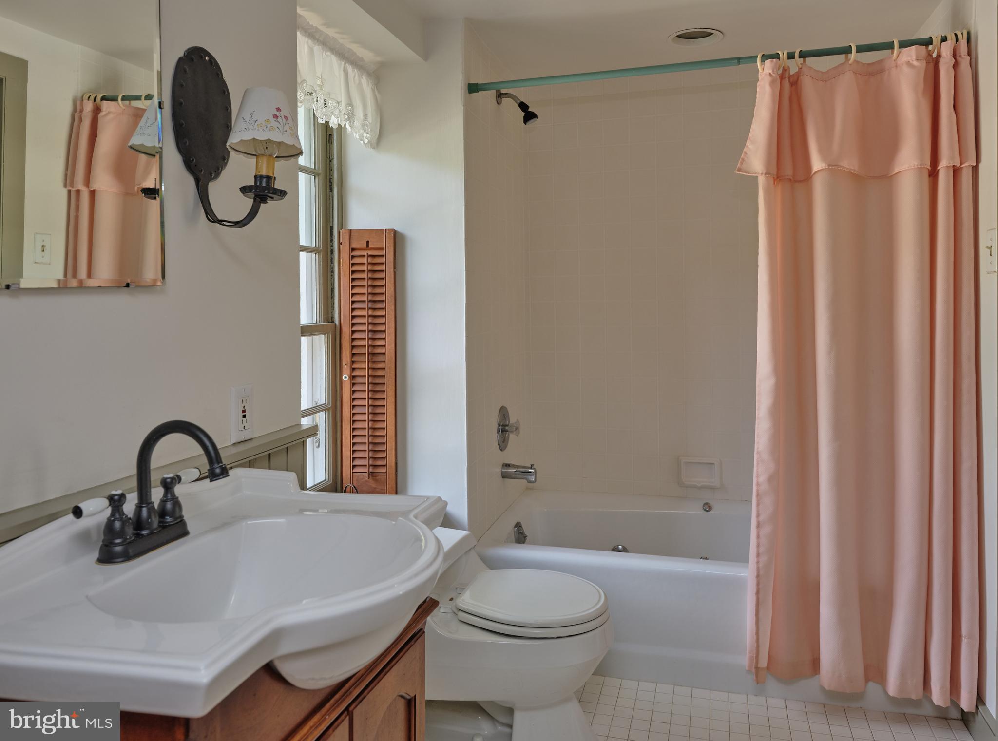 WASHINGTON CROSSING - Farm