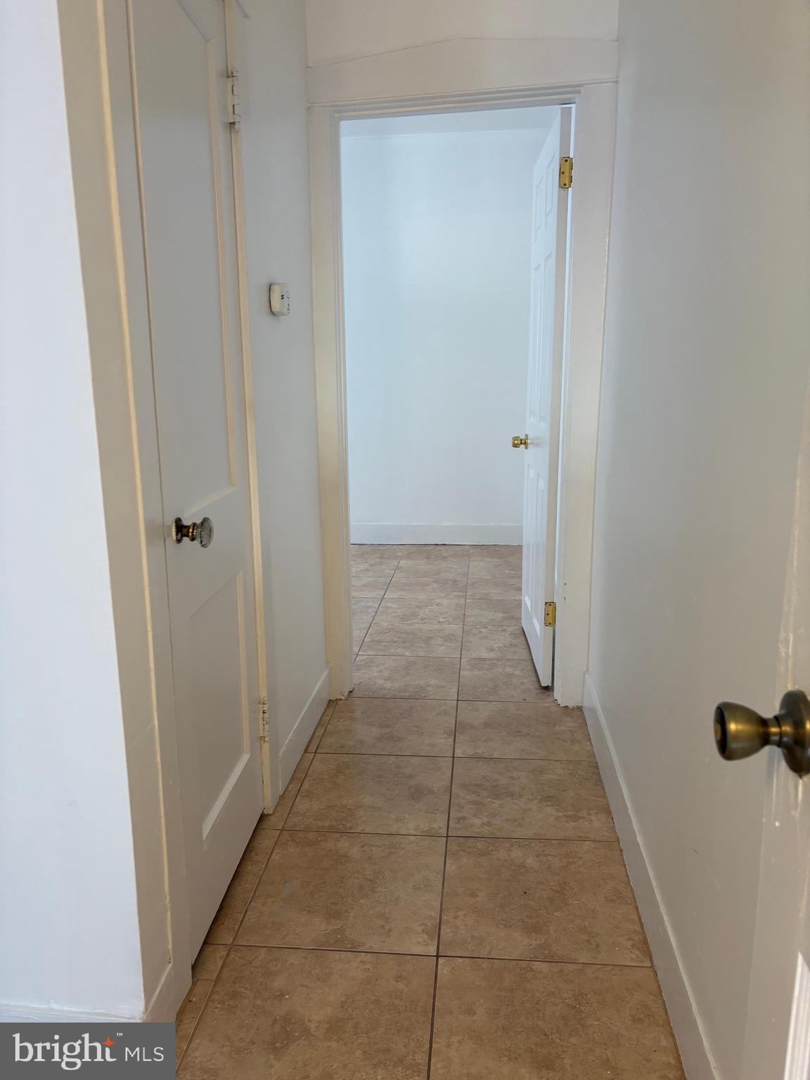 803-805 WHITE HORSE PK B4