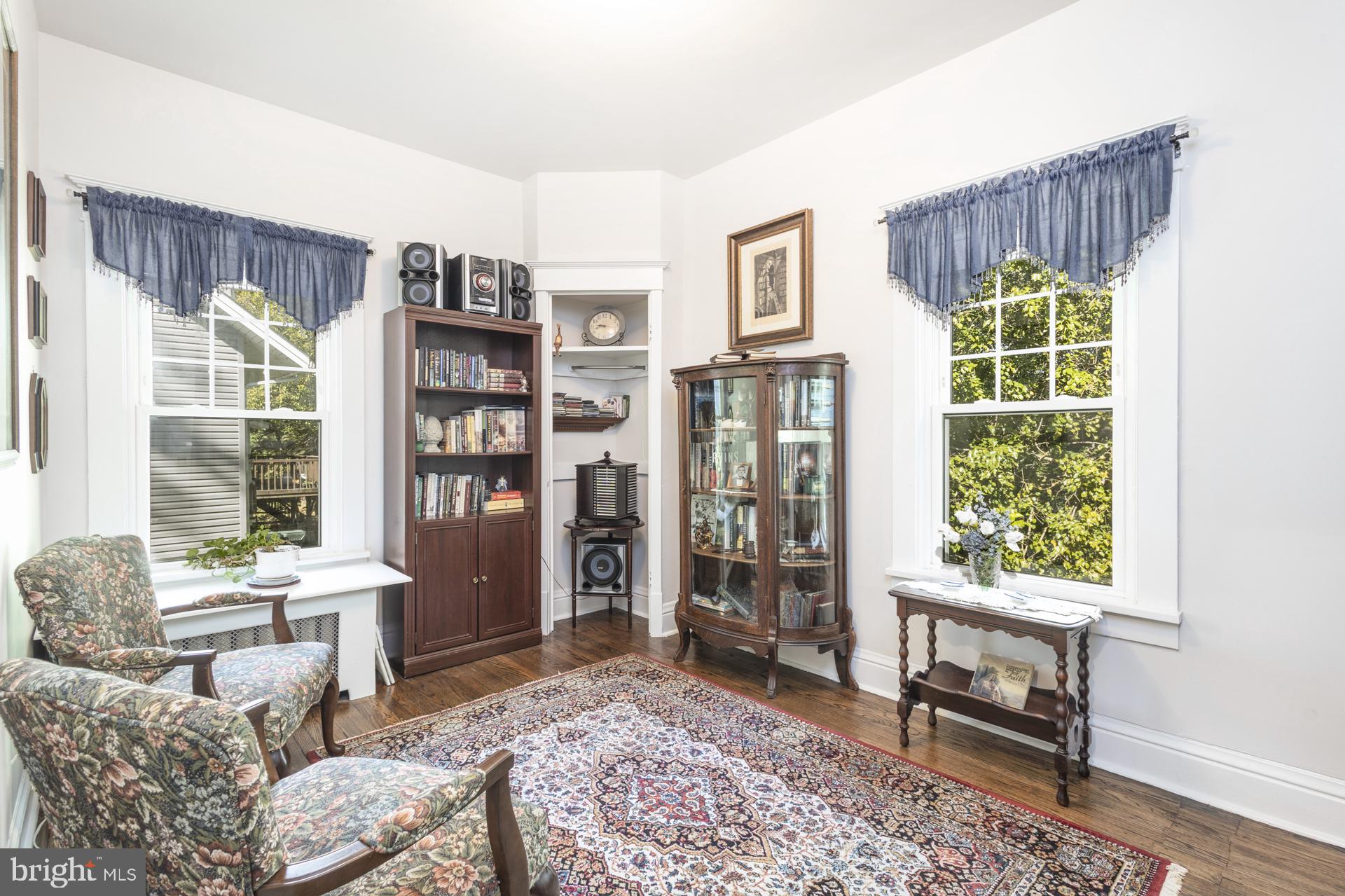 NORTH HILLS - Residential