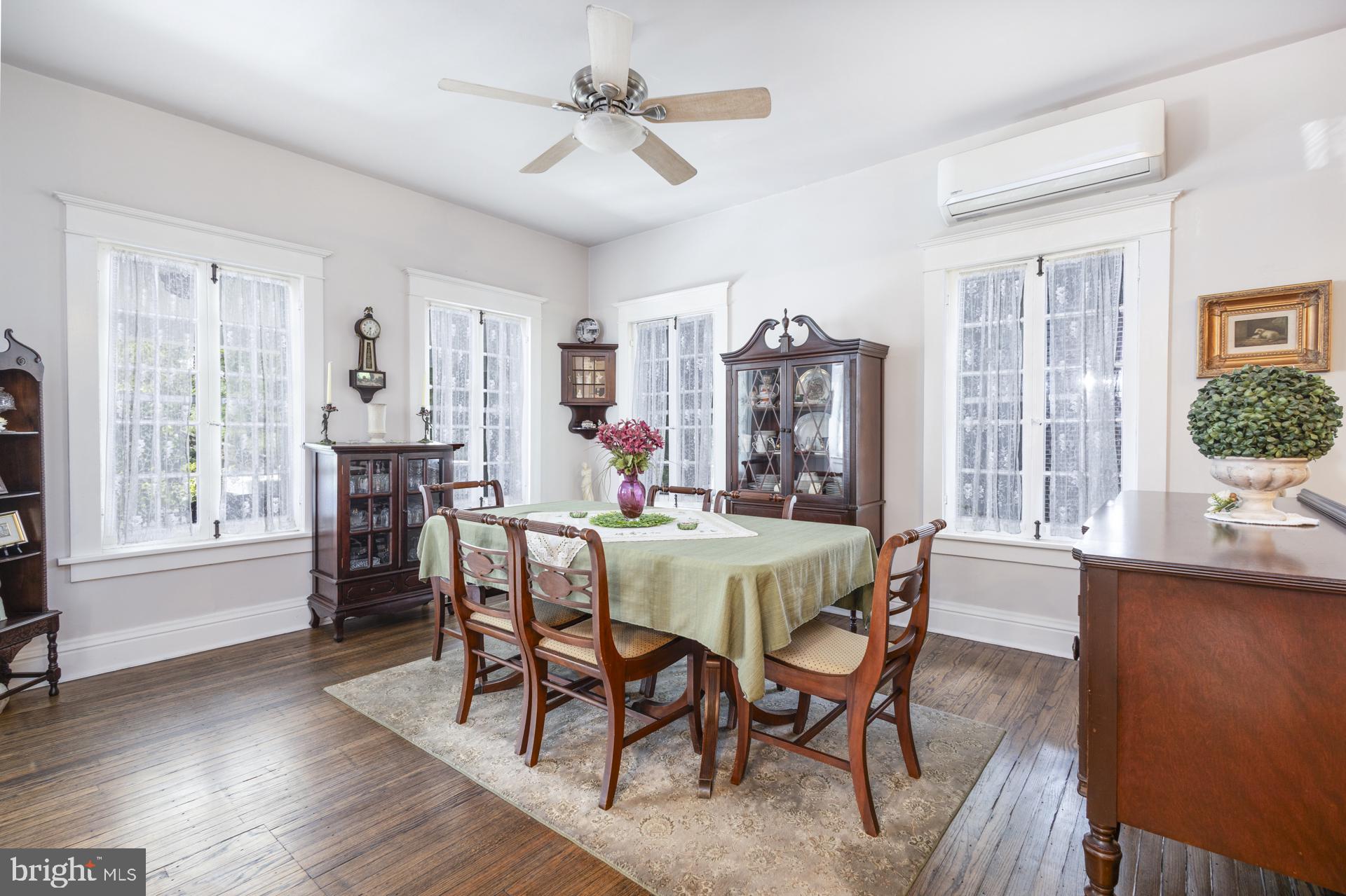 NORTH HILLS - Residential