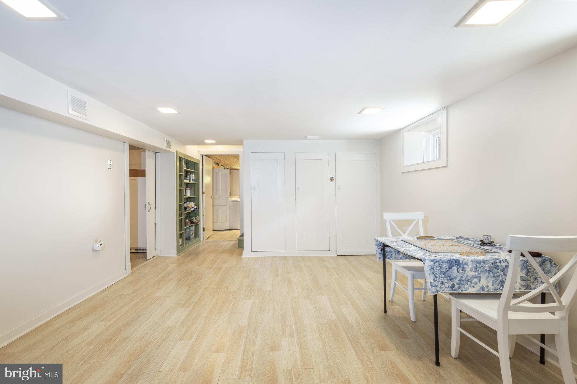 NORTH HILLS - Residential