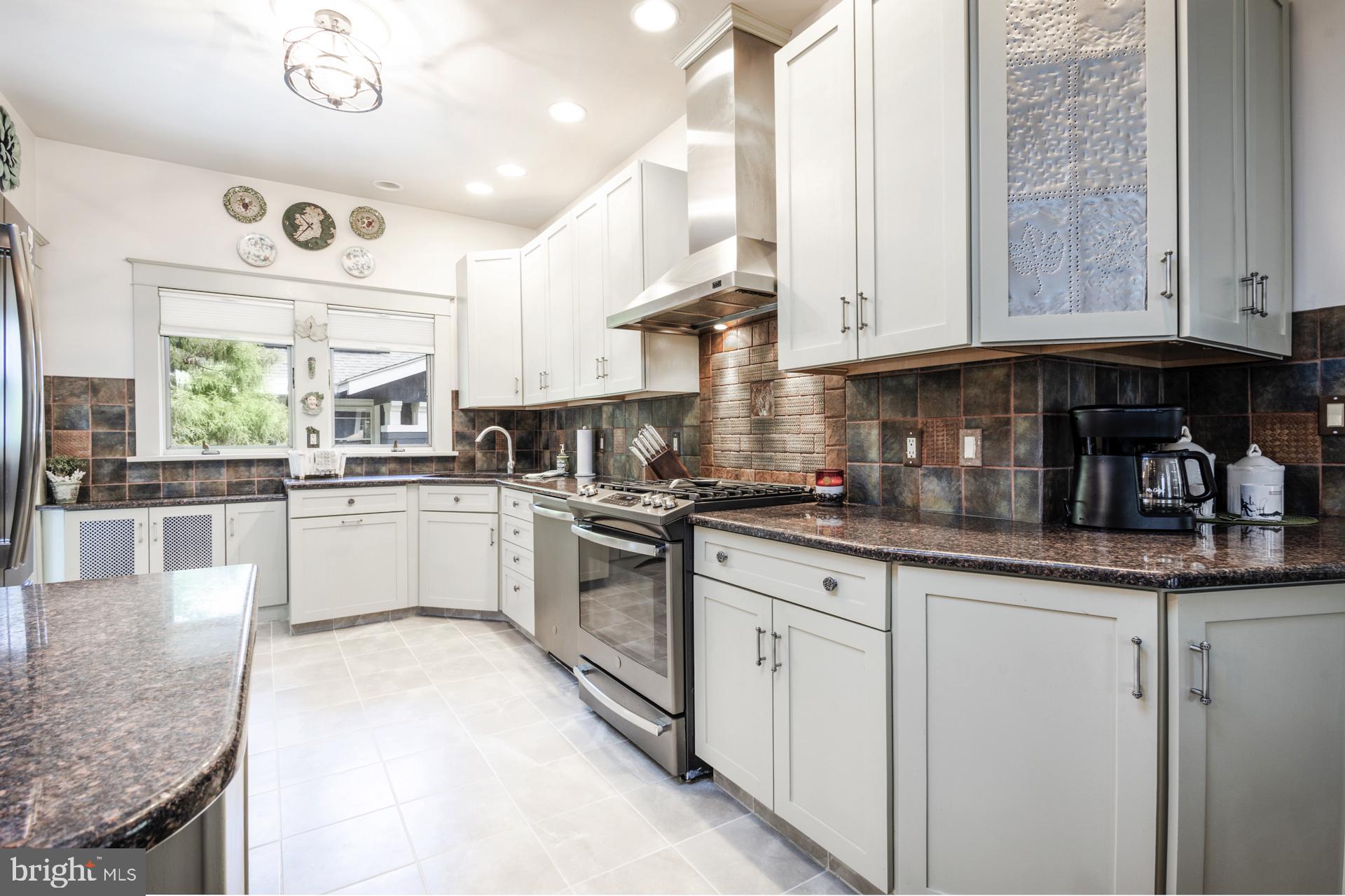 NORTH HILLS - Residential