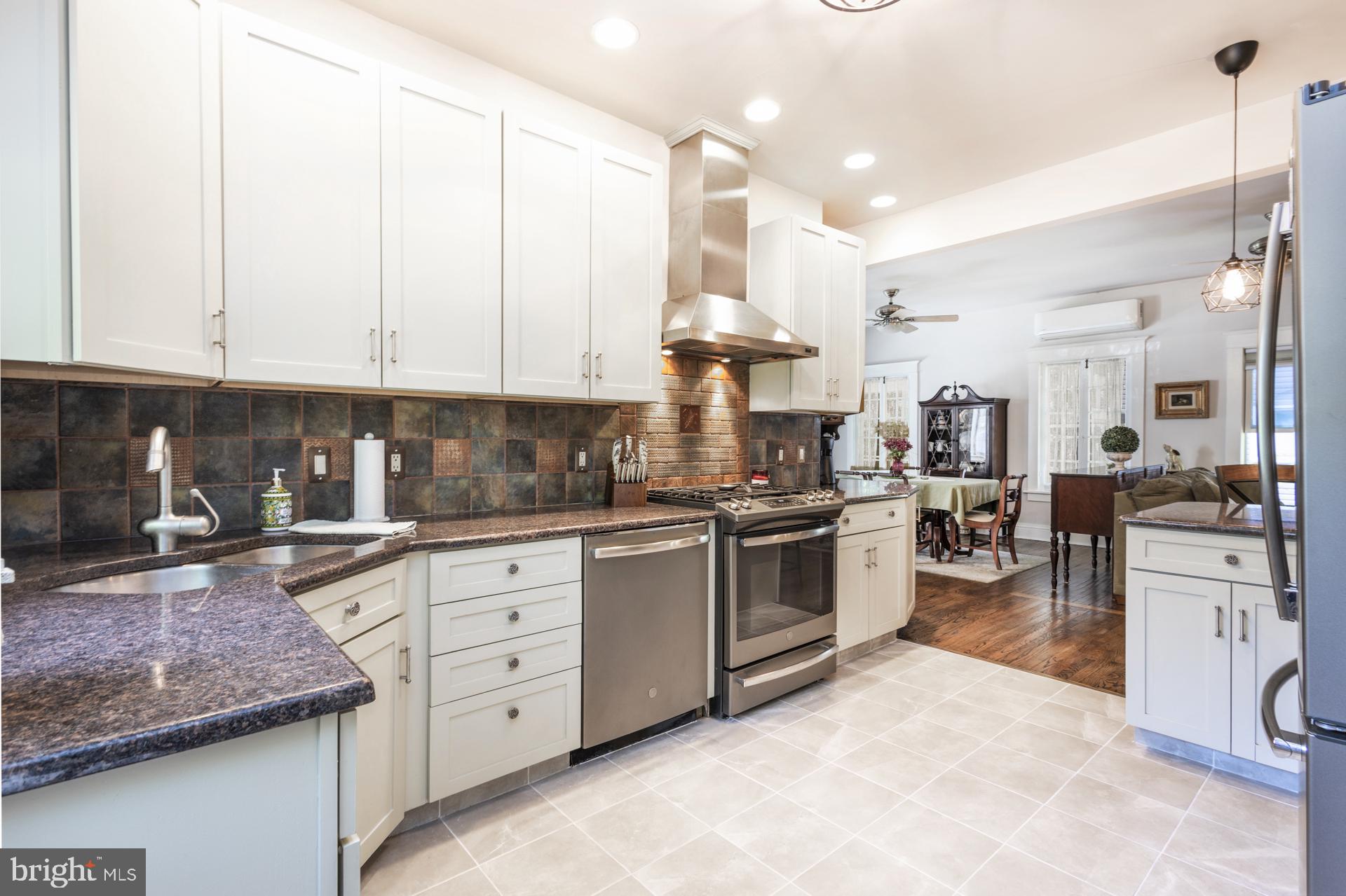 NORTH HILLS - Residential