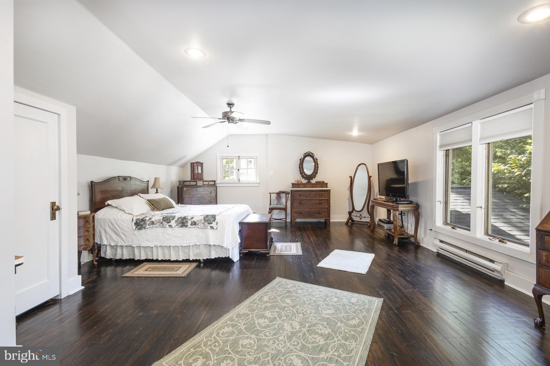 NORTH HILLS - Residential