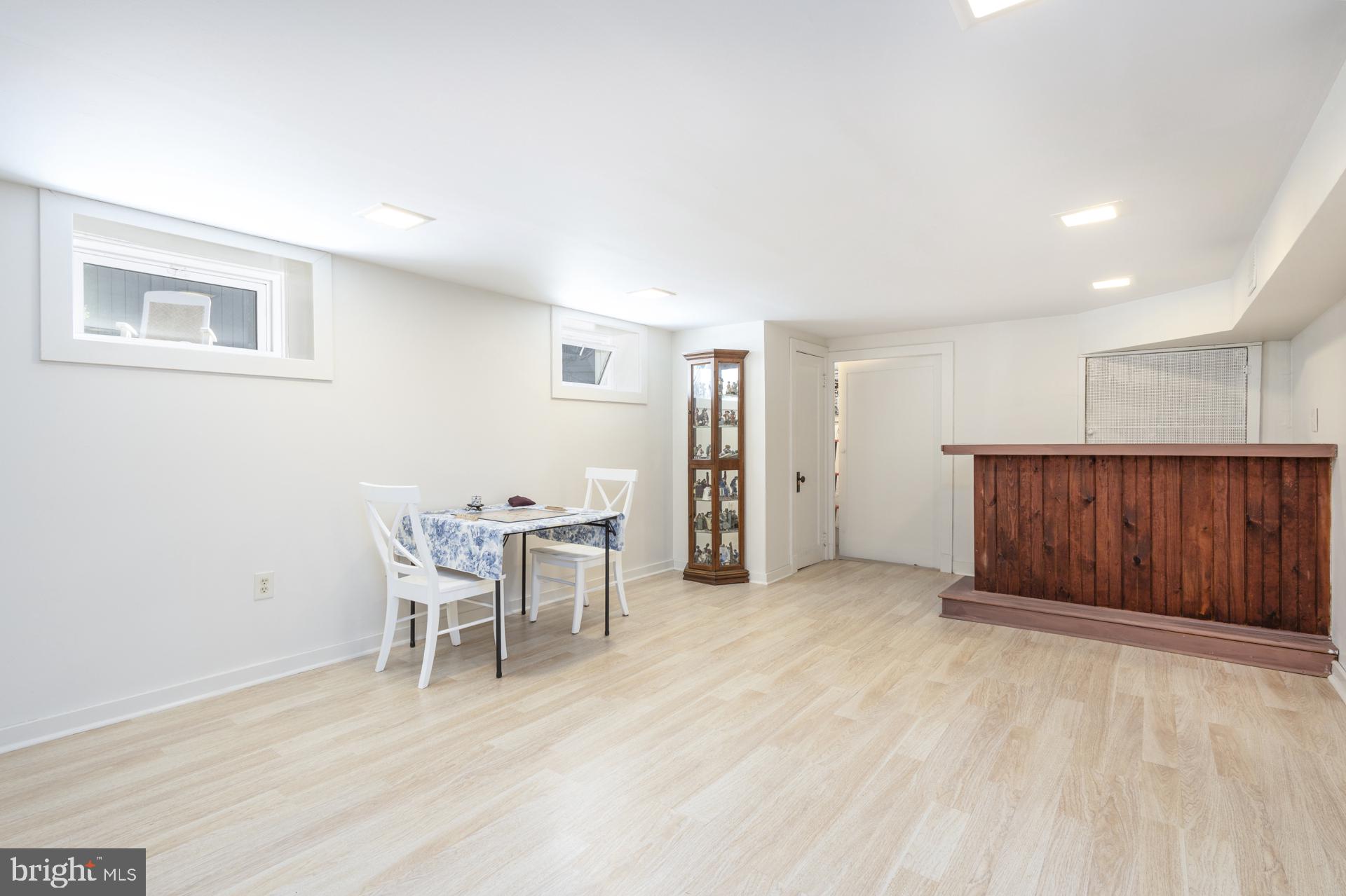 NORTH HILLS - Residential