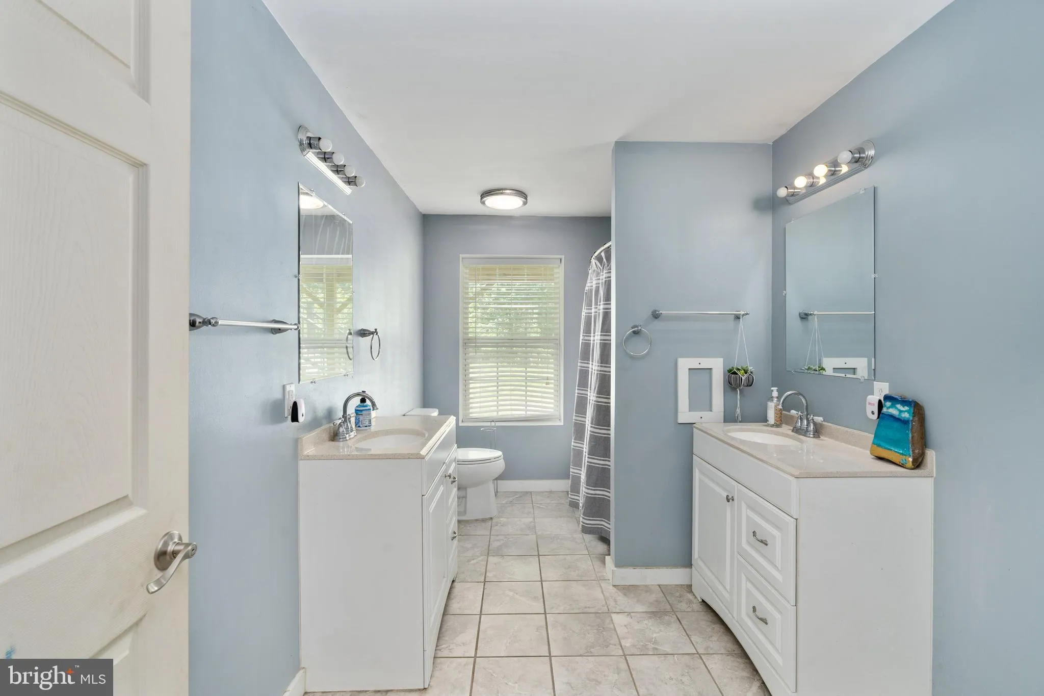 Fredericksburg, Virginia 22406, United States, 5 Bedrooms Bedrooms, ,3 BathroomsBathrooms,Residential,Active,139048