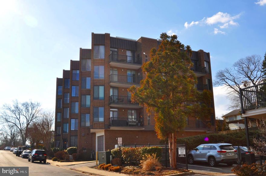 Don’t miss this fantastic opportunity for buyers and investors!
Located in the highly desirable Newport Condominiums in Eastport, this move-in ready condo is tucked away on peaceful Burnside Street—a quiet cul-de-sac ending at a lovely waterfront park. Just a short walk to downtown Annapolis, Eastport’s vibrant dining scene, yacht clubs, and marinas, the location is unbeatable.

Enjoy breathtaking panoramic views of Annapolis, the Naval Academy, and Spa Creek from the rooftop terrace and pool—an ideal spot to watch the Blue Angels, Fourth of July, and New Year’s Eve fireworks.

The community offers water access with kayak storage, a private pier, and options for boat slips or water taxi pickup. Residents also enjoy off-street parking, on-site laundry facility, and a convenient storage unit located just down the hall.

Inside, the unit features fresh paint, brand-new carpeting, and is in immaculate, move-in condition.  First floor convenience, no elevators.  Storage bin in secure room on ground floor is included.

Lowest priced condo in Eastport !!!