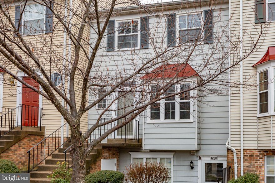 ***Multiple Offers. Offers due by noon, February 10th***Beautifully updated with all new carpet and paint! ***Brand NEW HVAC System*** Priced to sell fast! ***Community Pool*** Upper level condo with 3 full bedrooms, wide open floor plan with gas fireplace and deck. Private washer and dryer with fully fenced in backyard.  Main level half bathroom. Conventional and FHA loans ok (No VA loans).  Easy access to all shopping, commuter lots, and 95. Call or email today to schedule our showing!