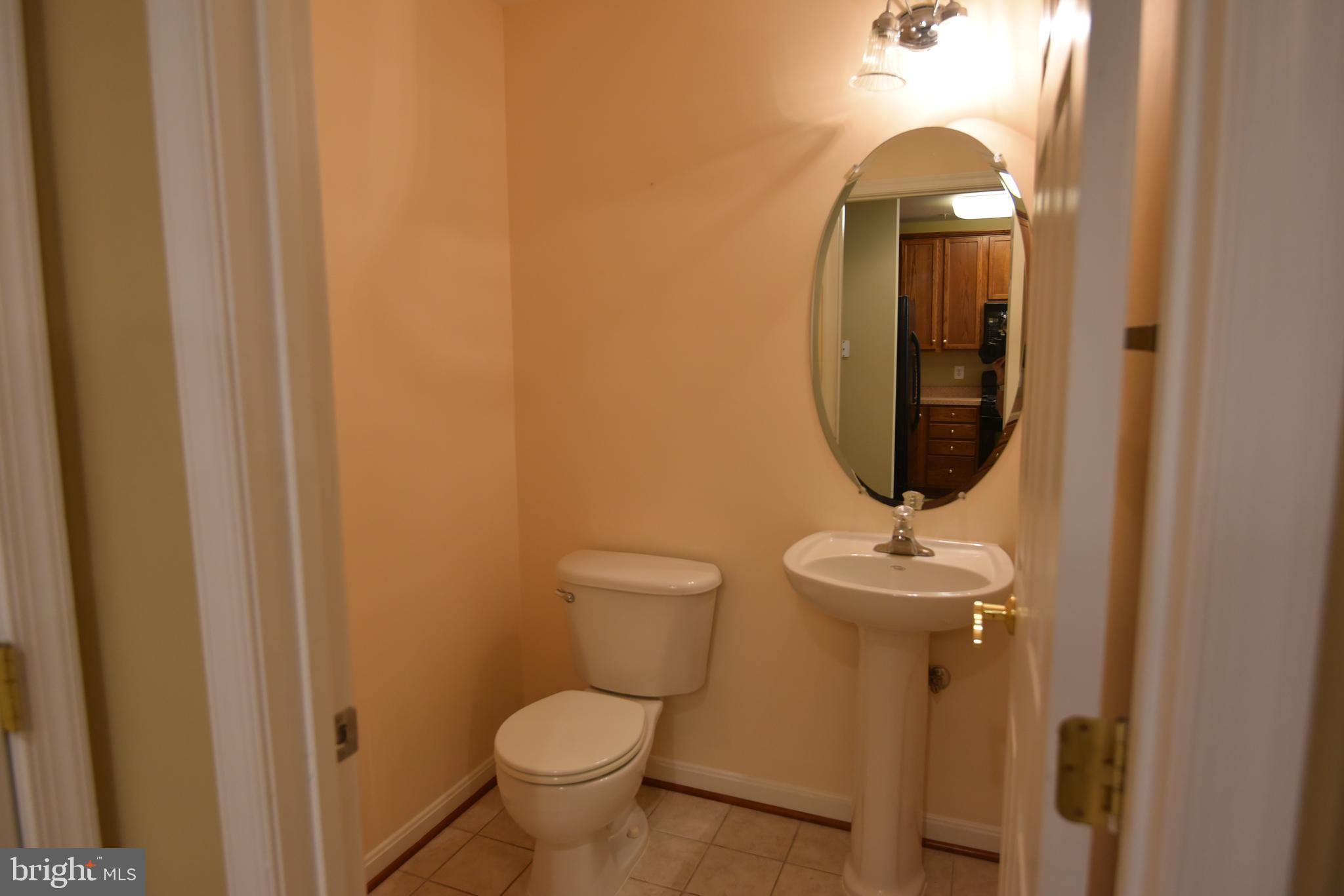 LANSDOWNE TOWN CENTER CONDOS - Residential