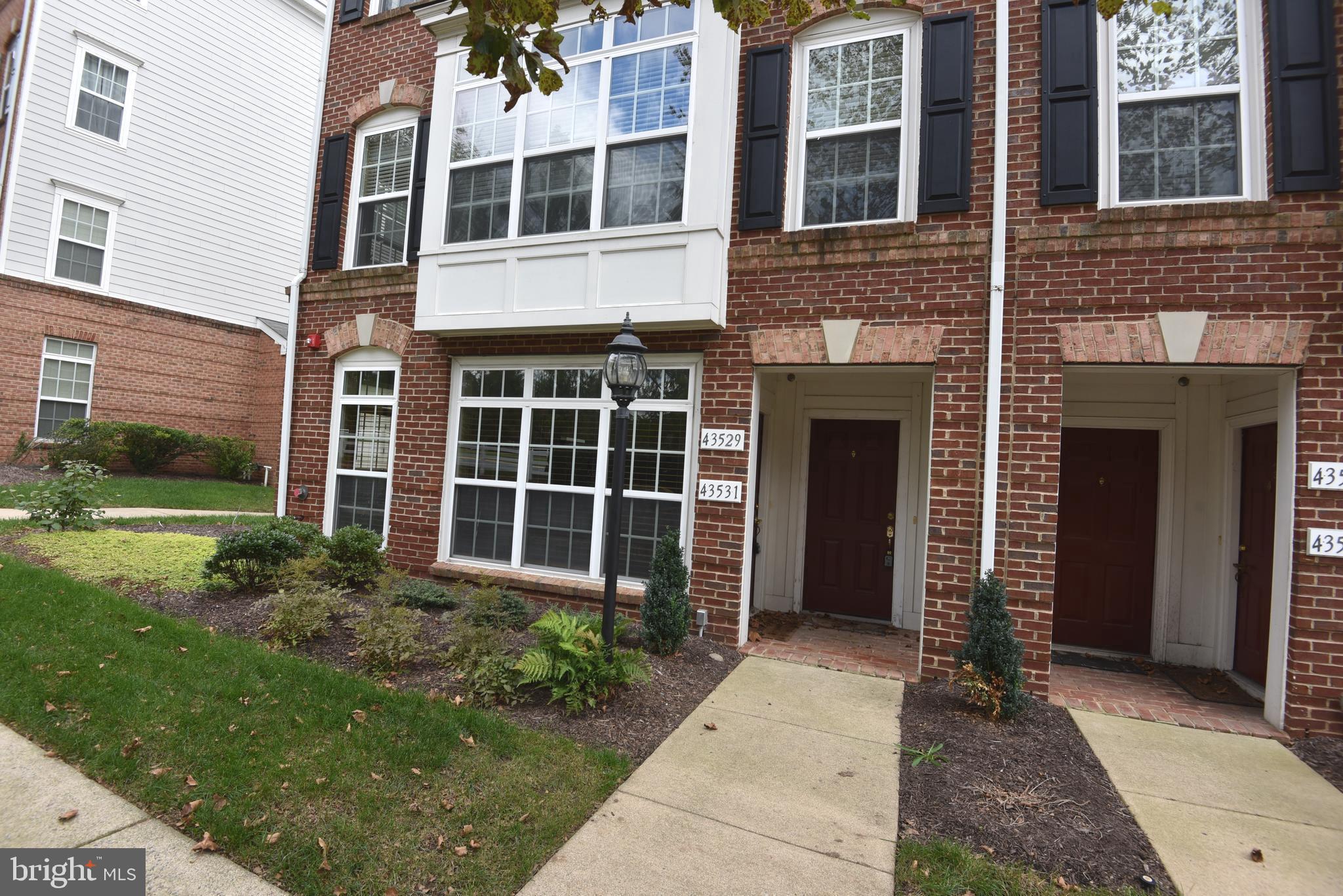 LANSDOWNE TOWN CENTER CONDOS - Residential