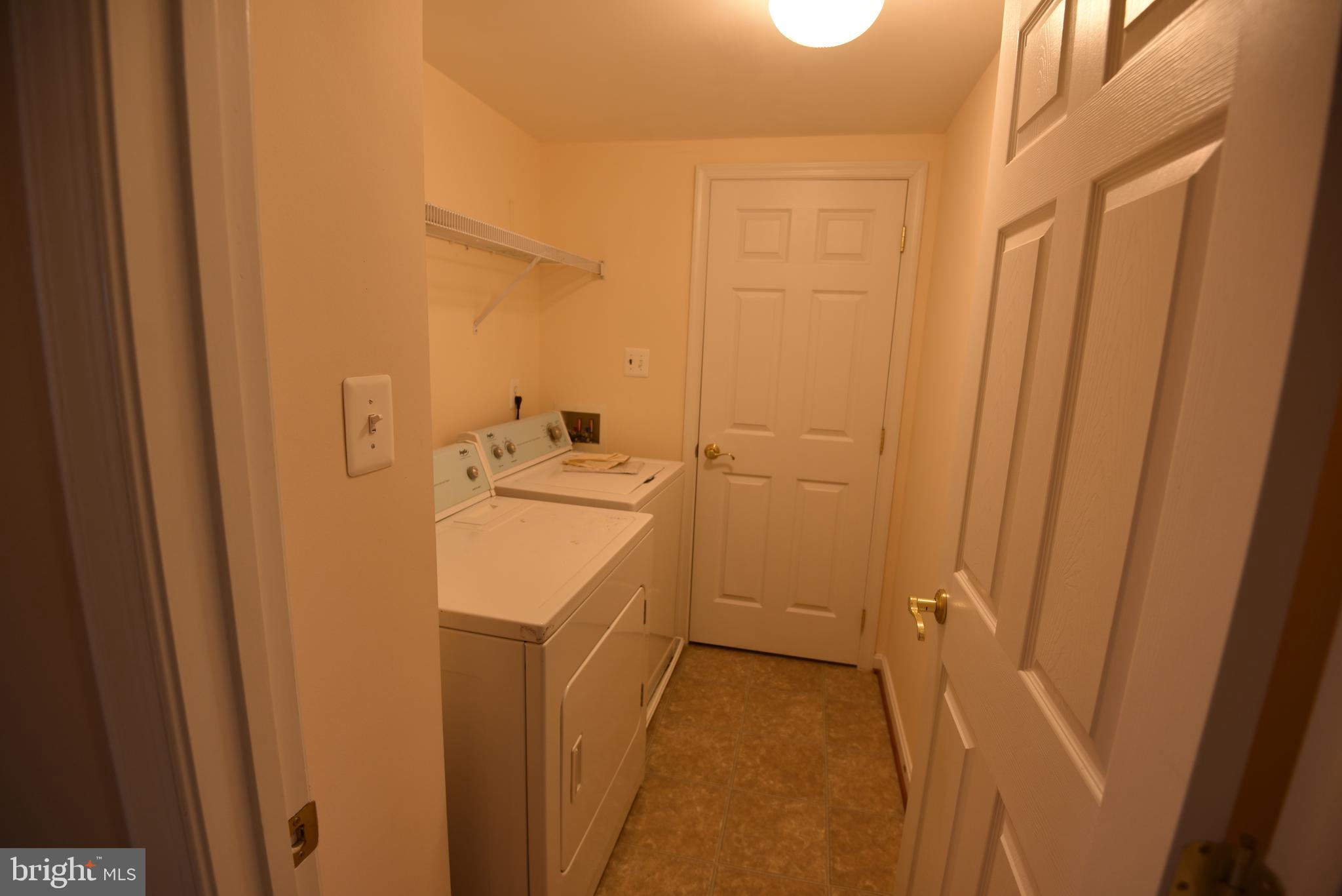 LANSDOWNE TOWN CENTER CONDOS - Residential
