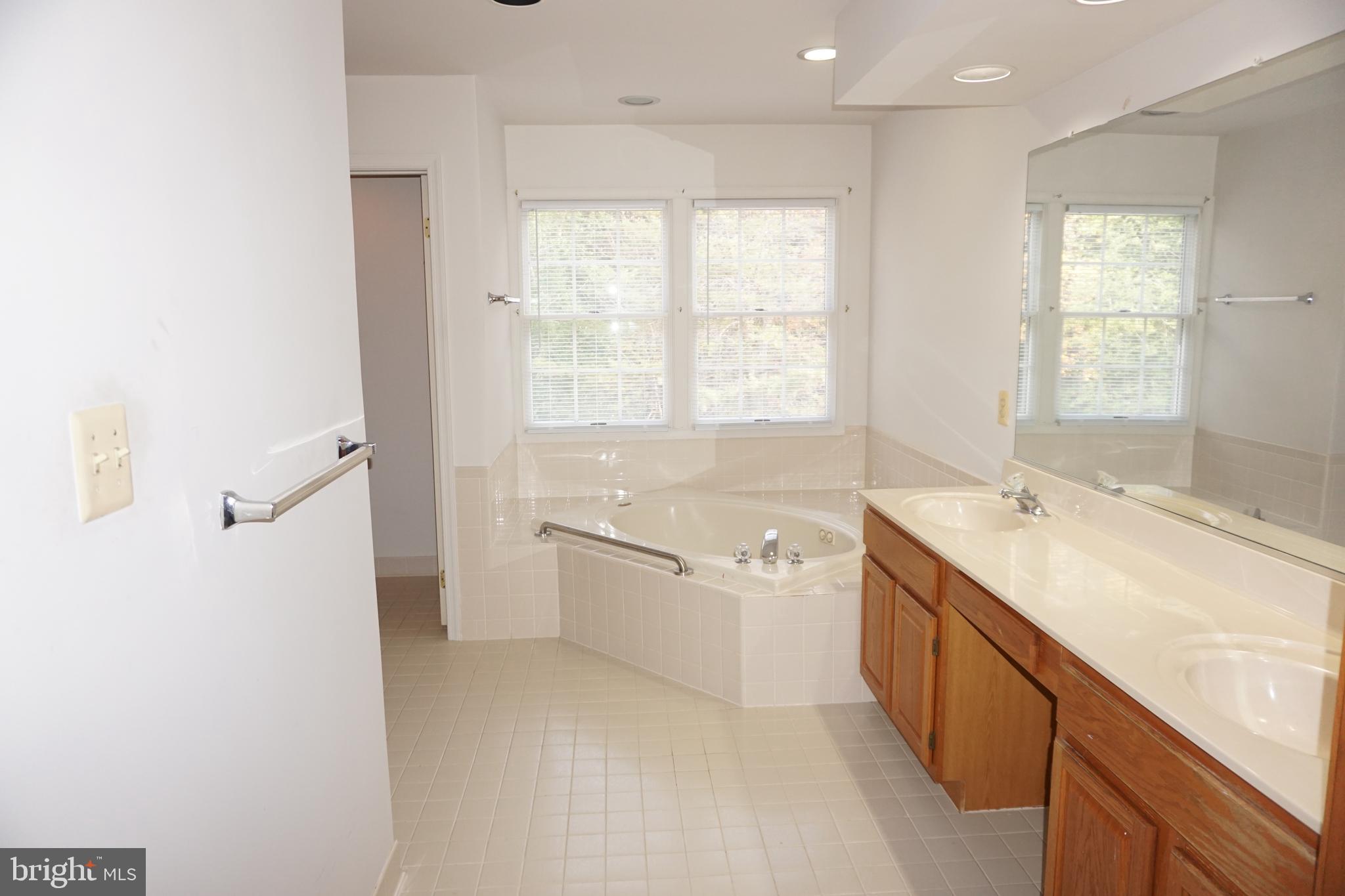 FOX RUN NORTH - Residential Lease