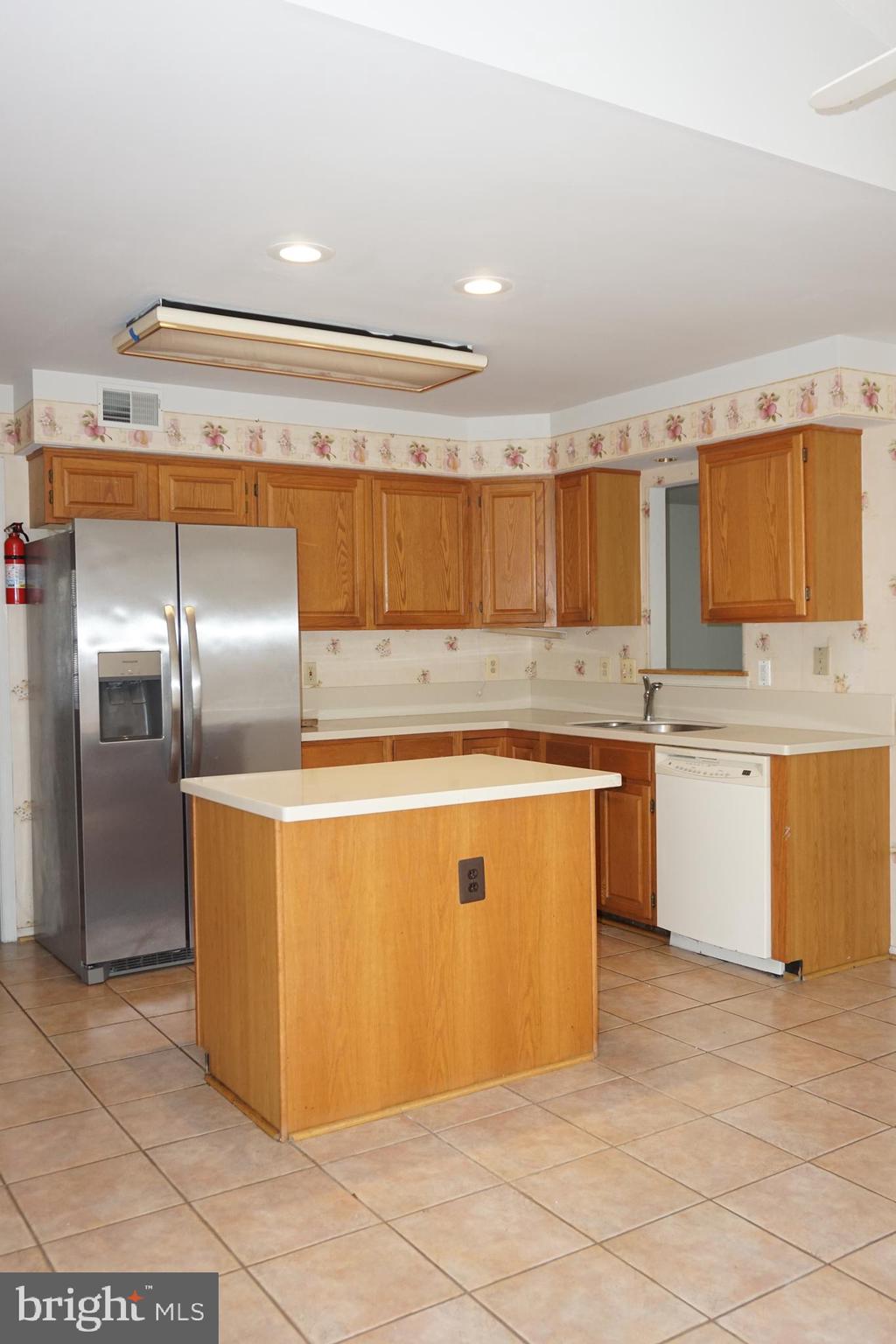 FOX RUN NORTH - Residential Lease