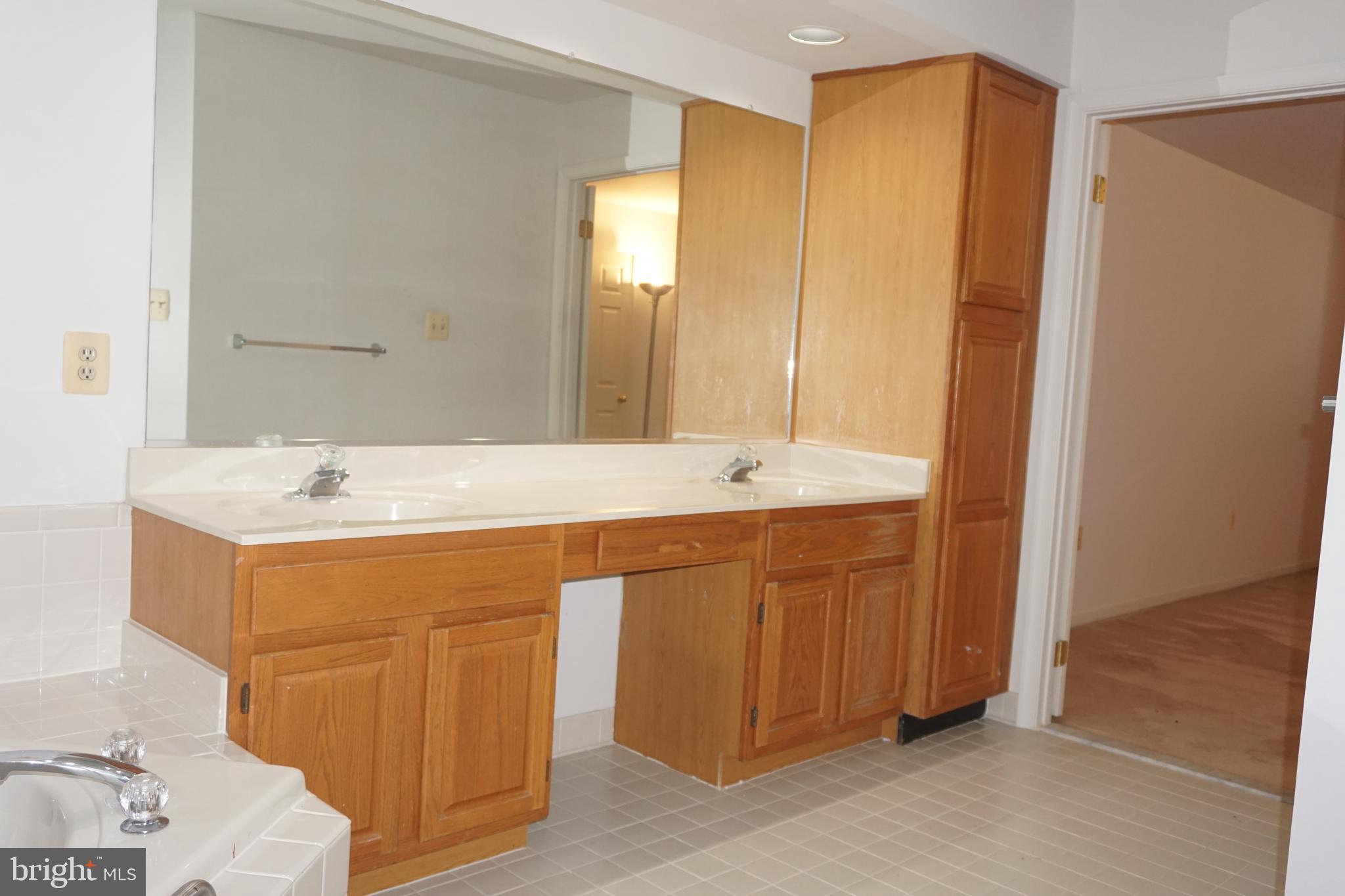 FOX RUN NORTH - Residential Lease