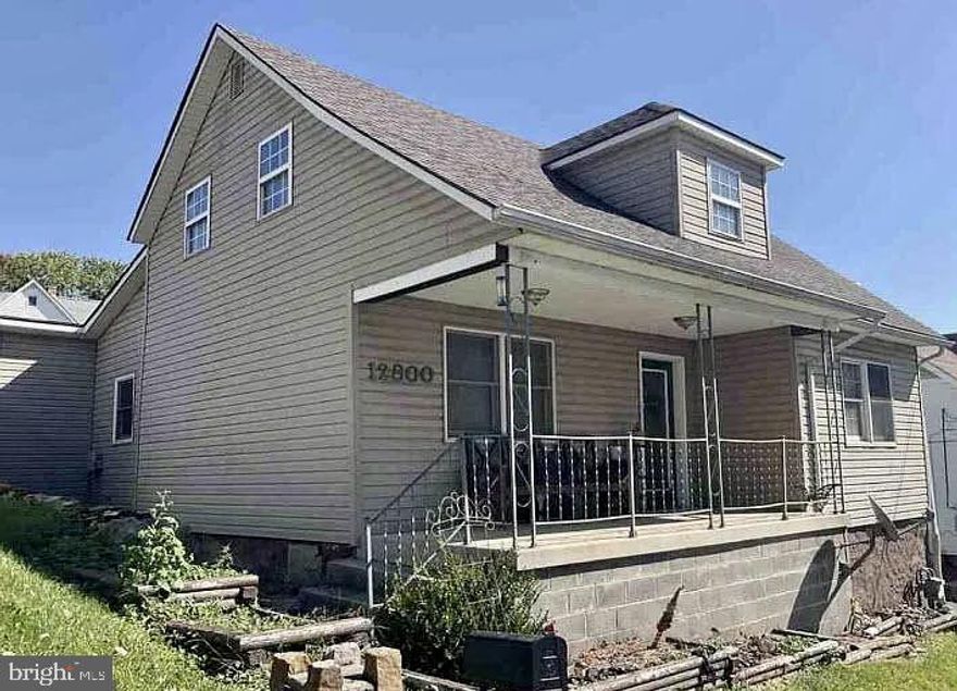 Come check out this charming home on a corner lot.  The deck and patio are the perfect place for entertaining guest! Featuring an updated open kitchen with a large pantry, first floor laundry and bedroom,  and central heating! Pets allowed in case by case basis
Call today!