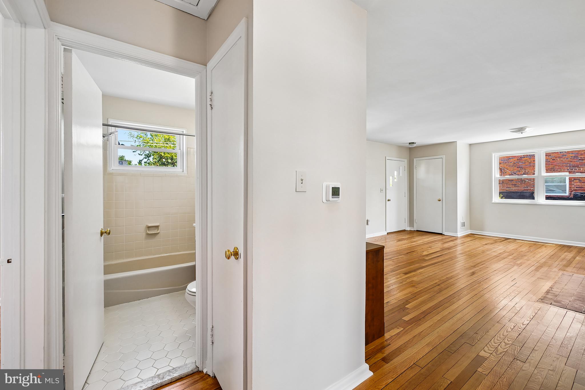 OAKVIEW - Residential