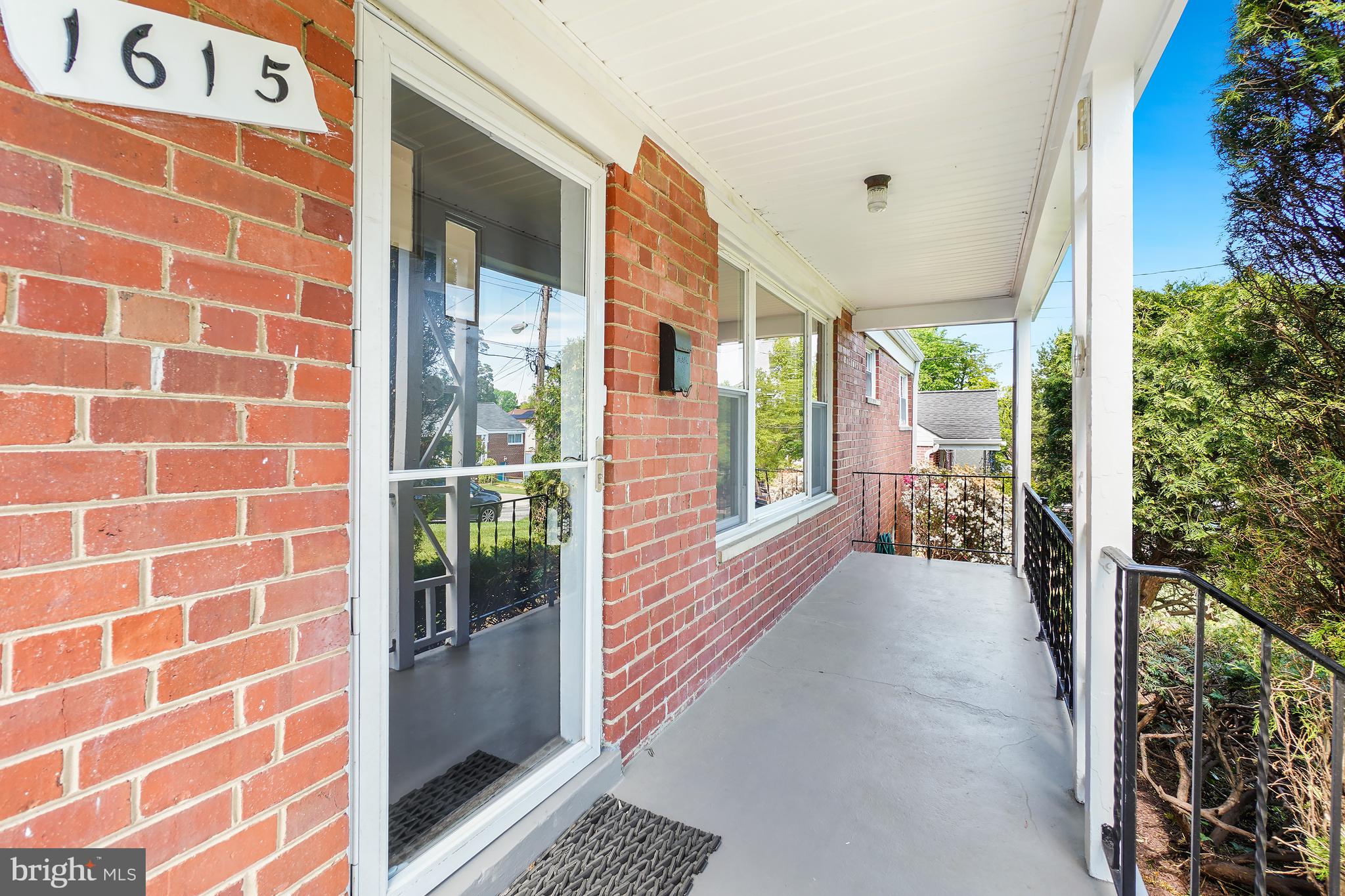 OAKVIEW - Residential