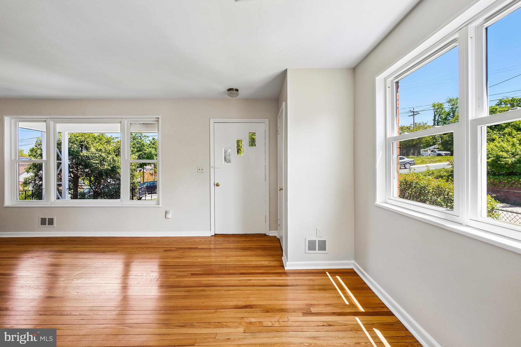 OAKVIEW - Residential