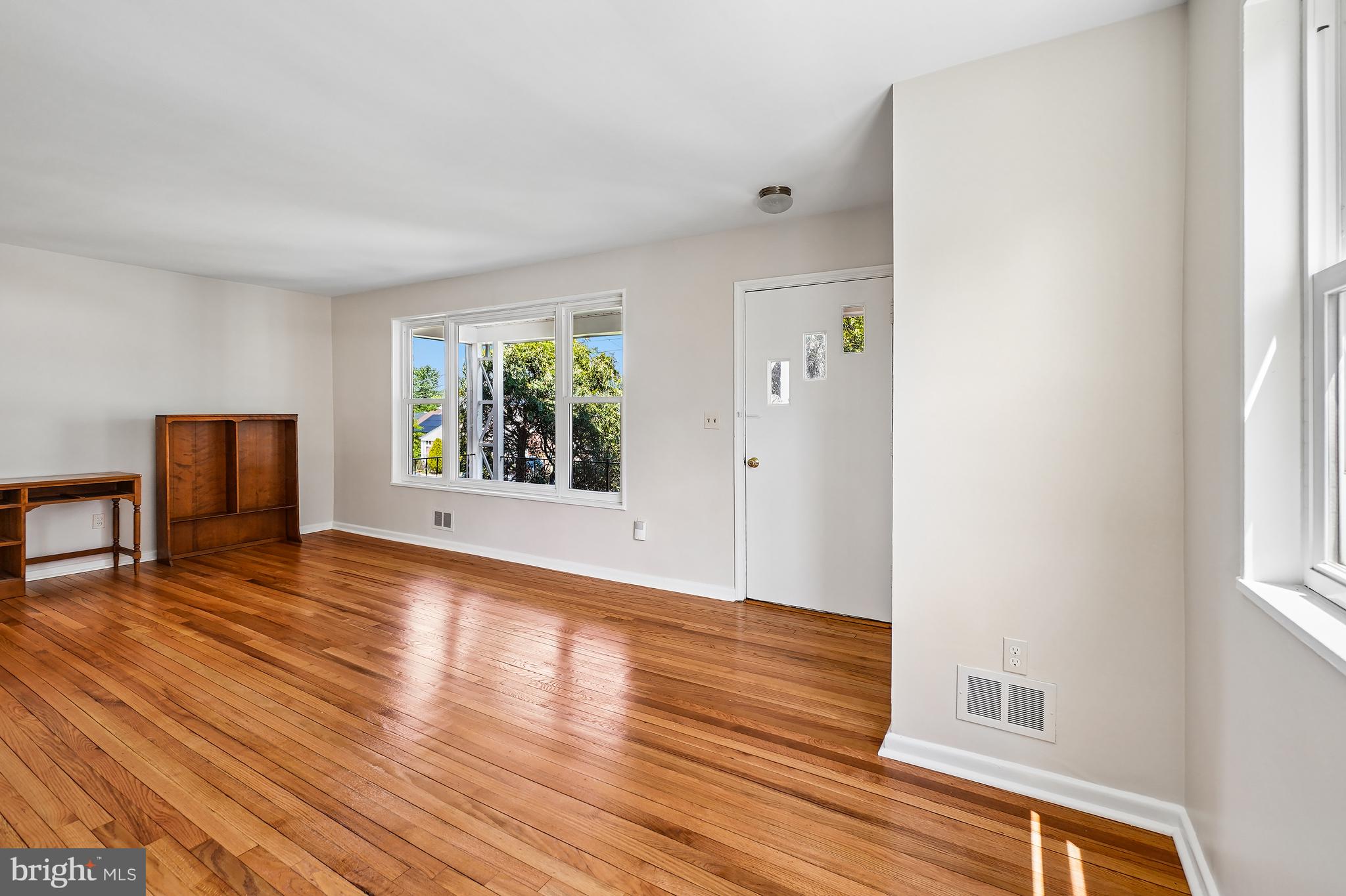 OAKVIEW - Residential