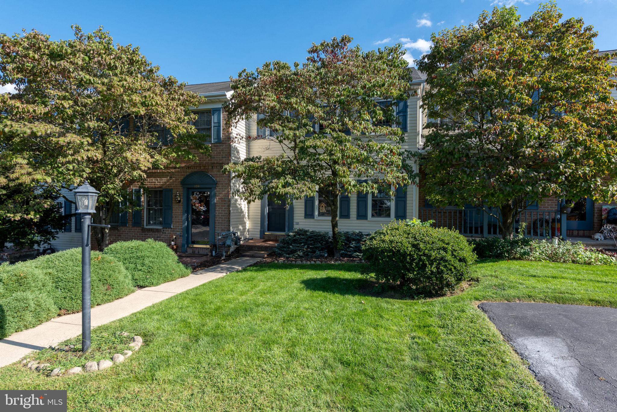 130 ROBIN HILL CIRCLE