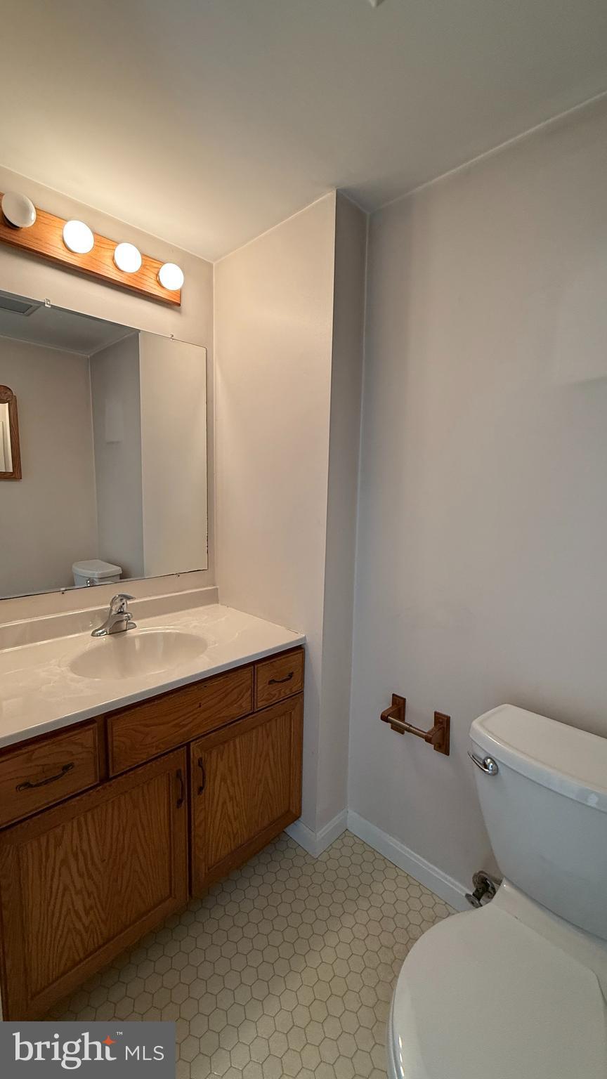 LAKE RIDGE - Residential Lease