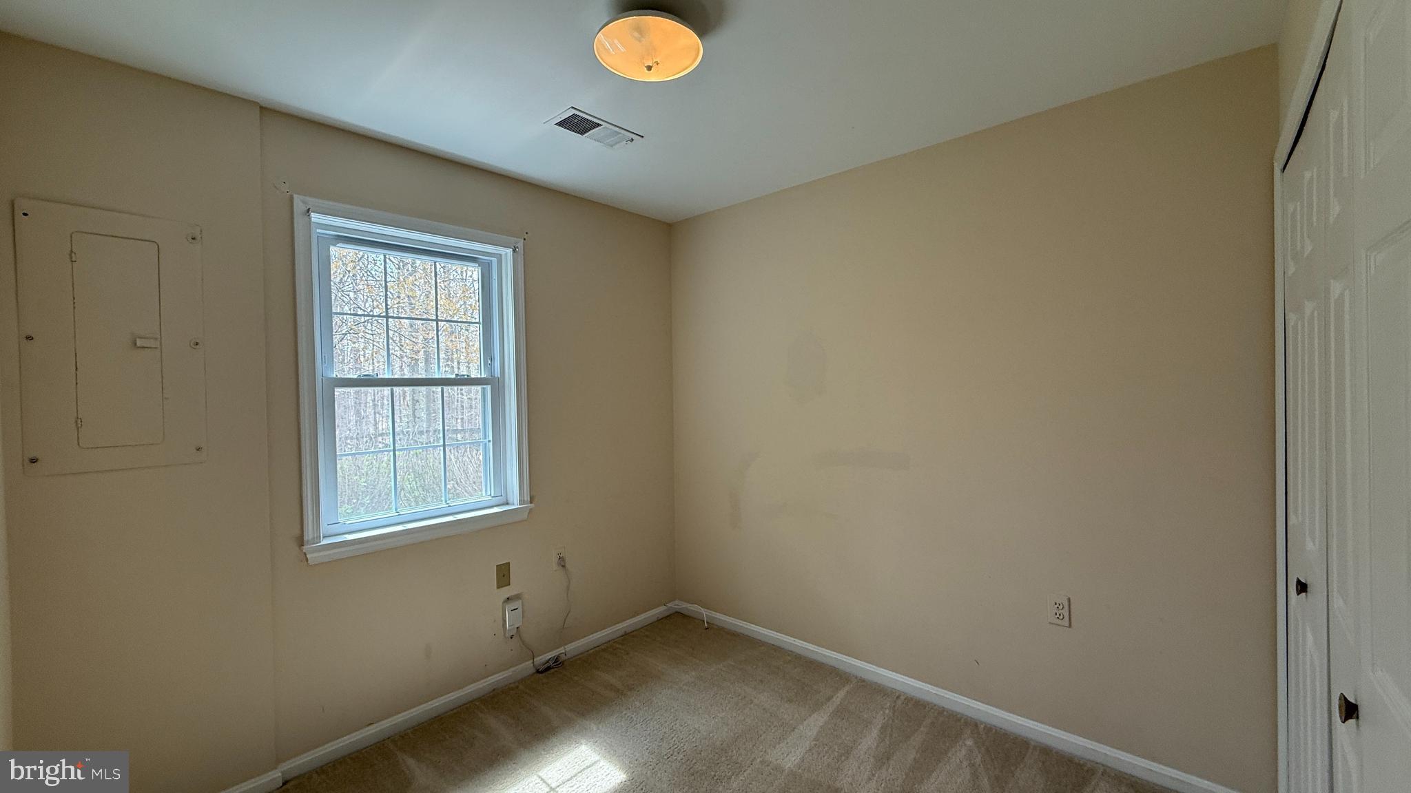 LAKE RIDGE - Residential Lease