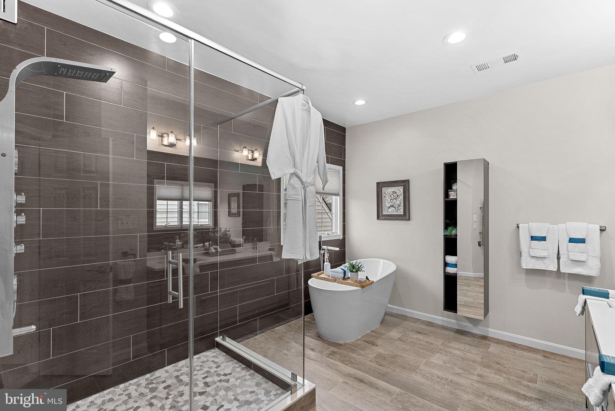 LANSDOWNE - Residential