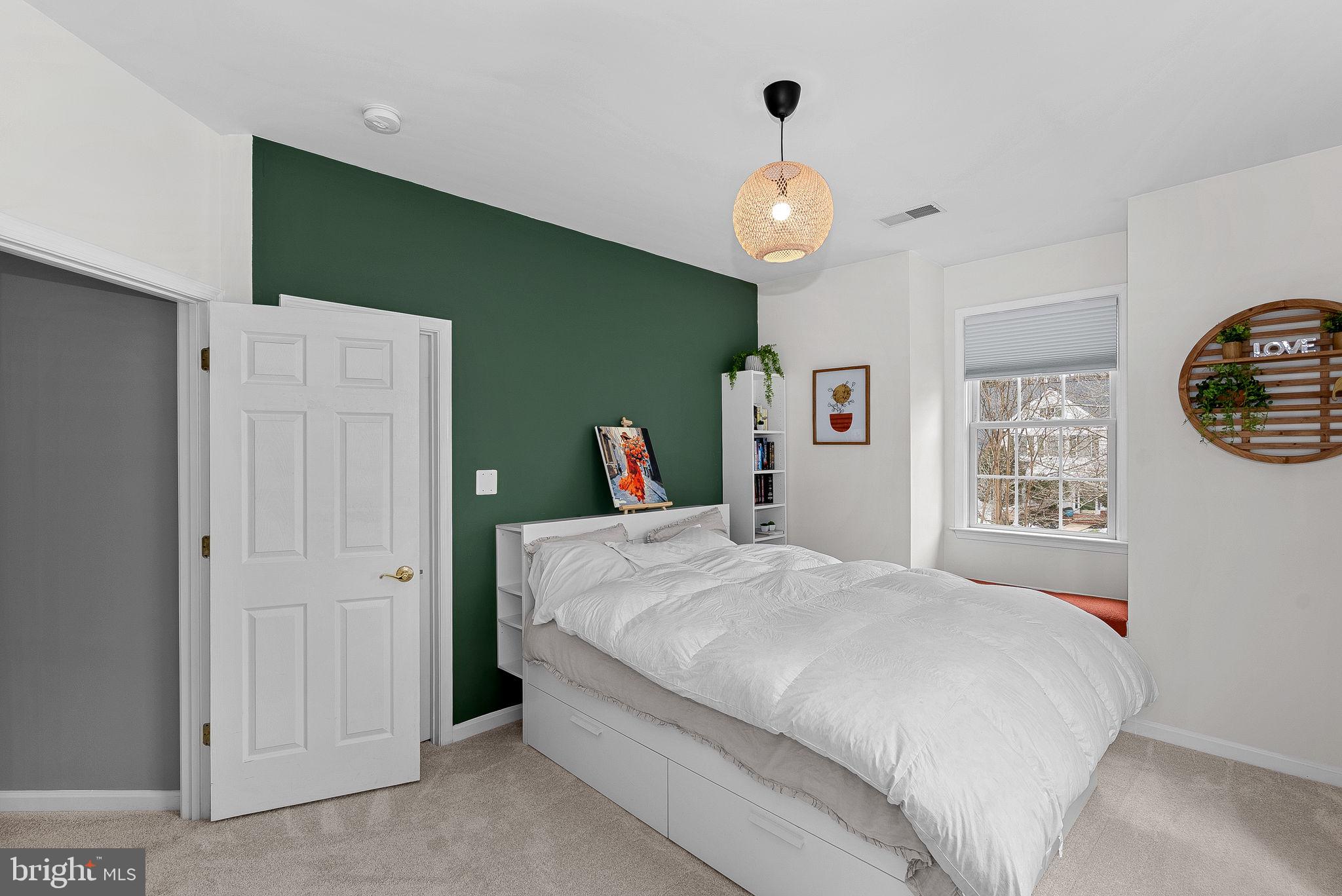 LANSDOWNE - Residential