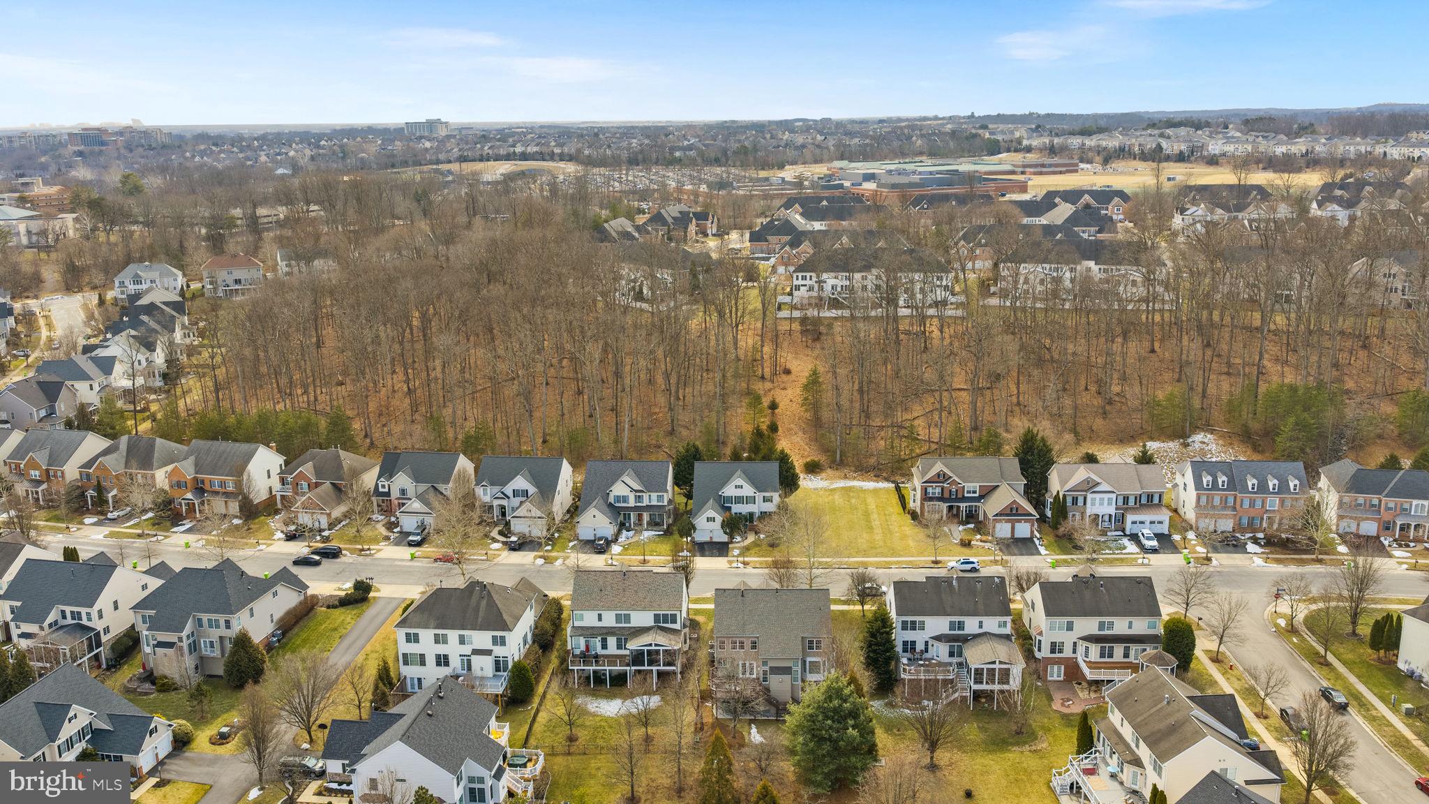 LANSDOWNE - Residential