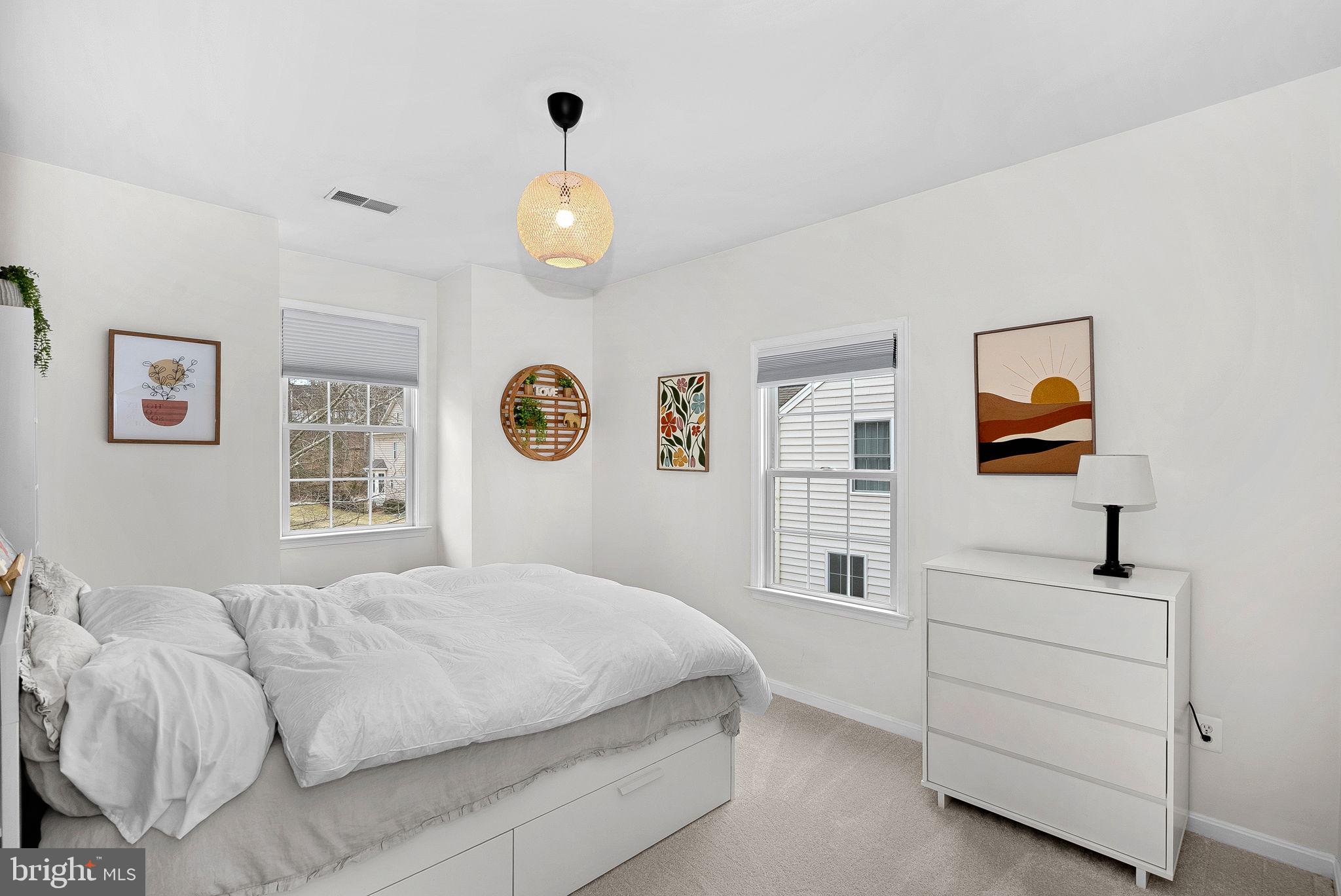 LANSDOWNE - Residential