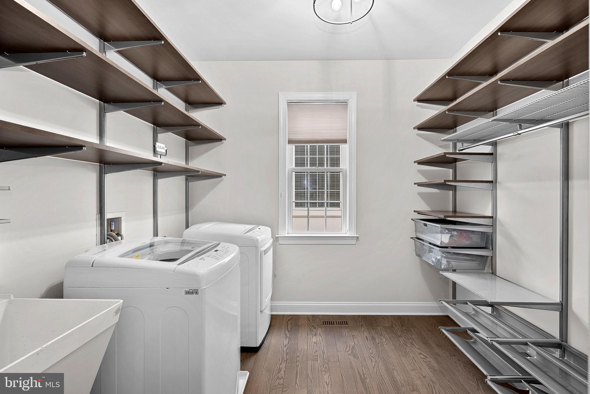 LANSDOWNE - Residential