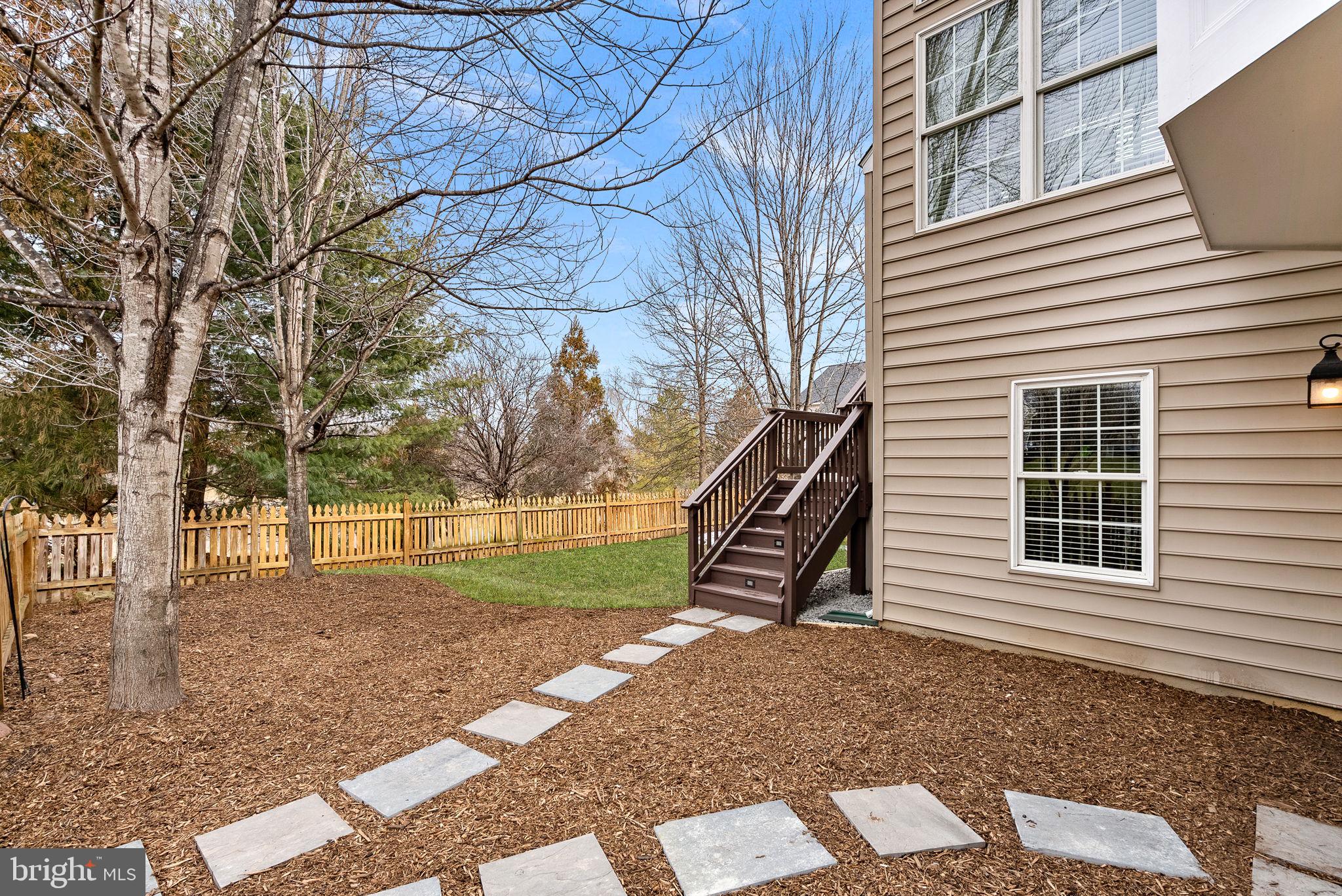 LANSDOWNE - Residential