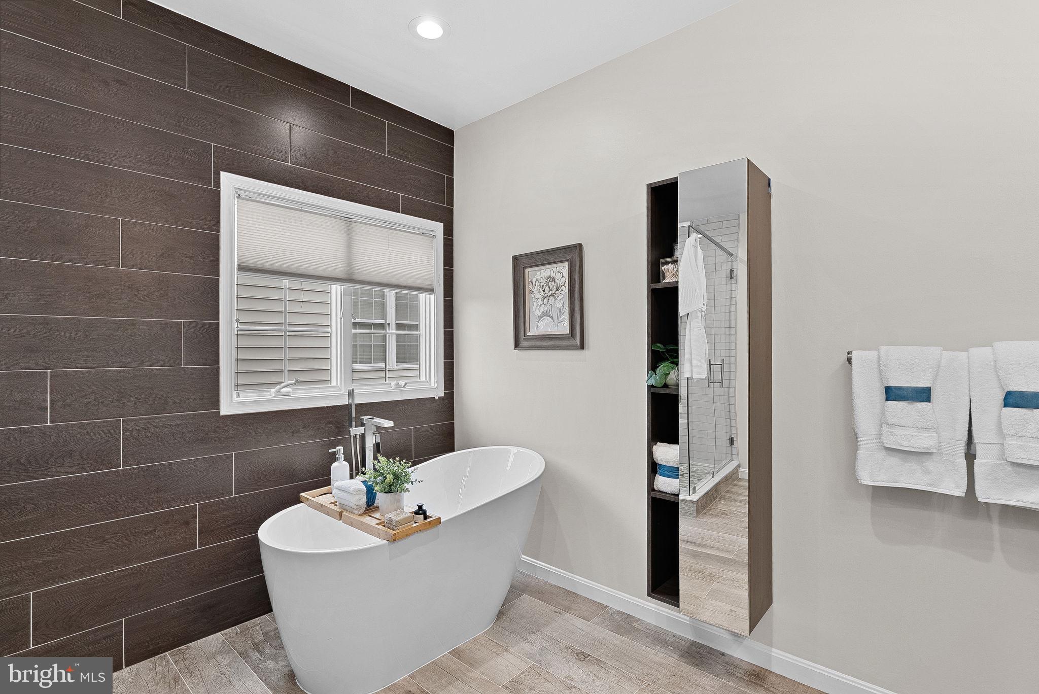 LANSDOWNE - Residential