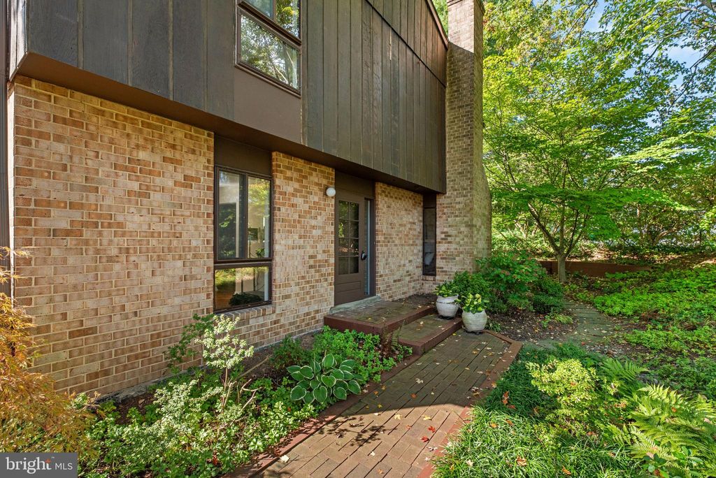 Photo of 10384 Barcan Circle, COLUMBIA, MD 21044 (MLS # MDHW2058788)