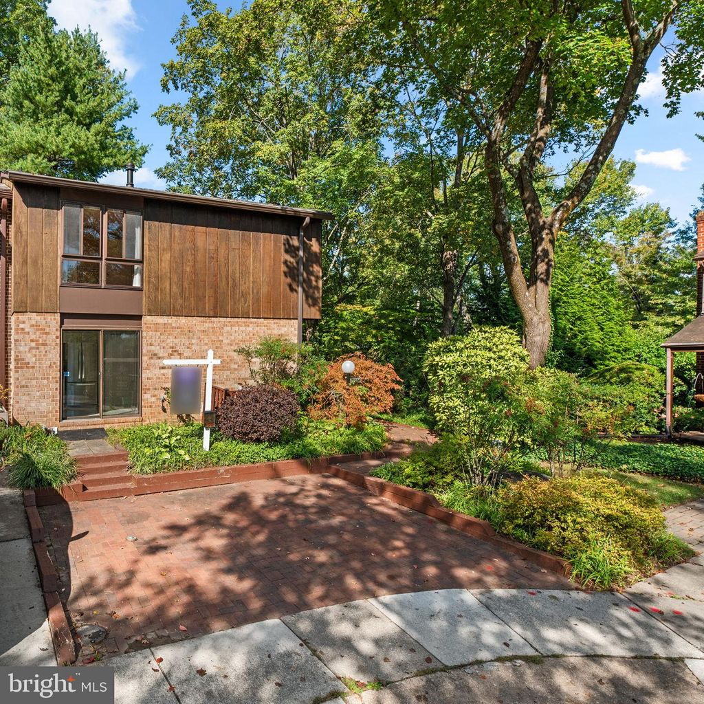 Photo of 10384 Barcan Circle, COLUMBIA, MD 21044 (MLS # MDHW2058788)