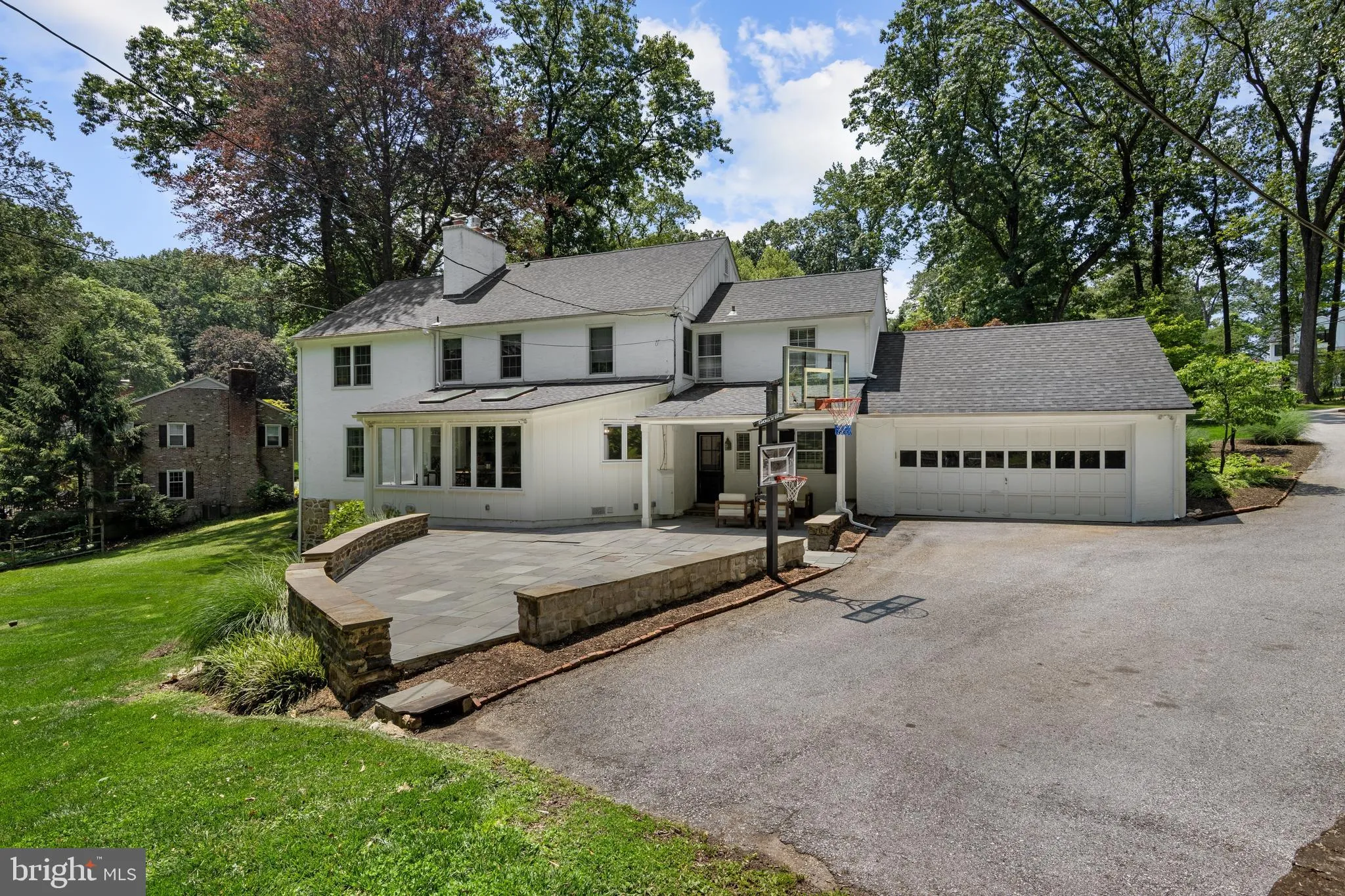 Devon, Pennsylvania 19333, United States, 5 Bedrooms Bedrooms, ,4 BathroomsBathrooms,Residential,Pending,147021